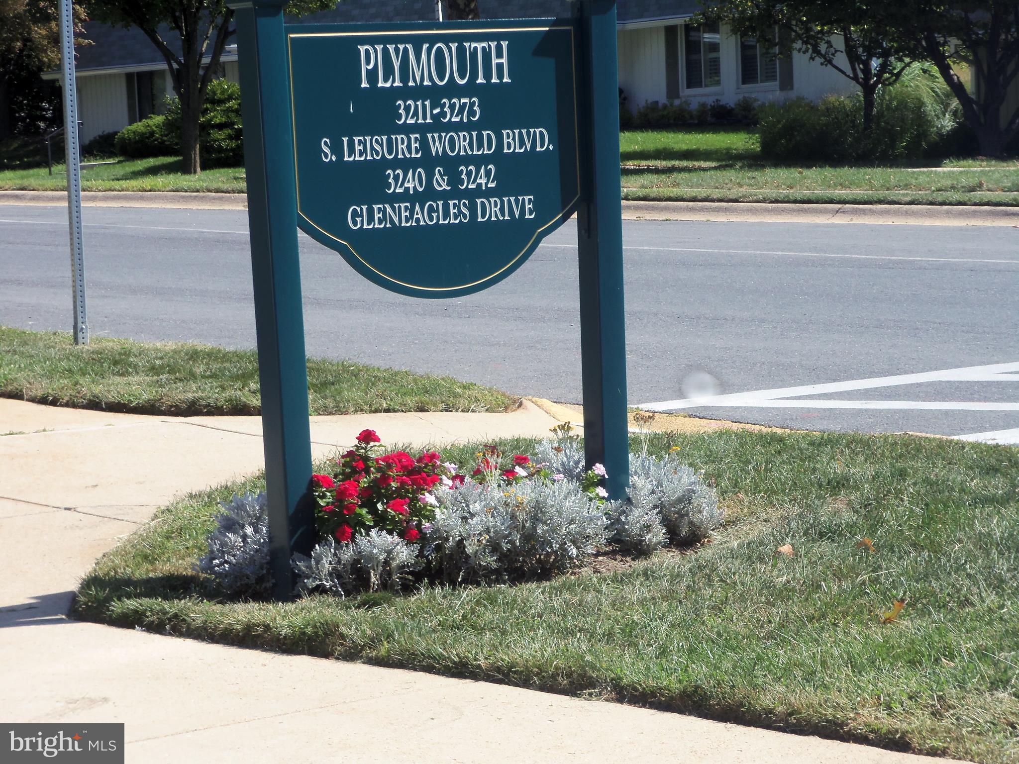 LEISURE WORLD - Residential