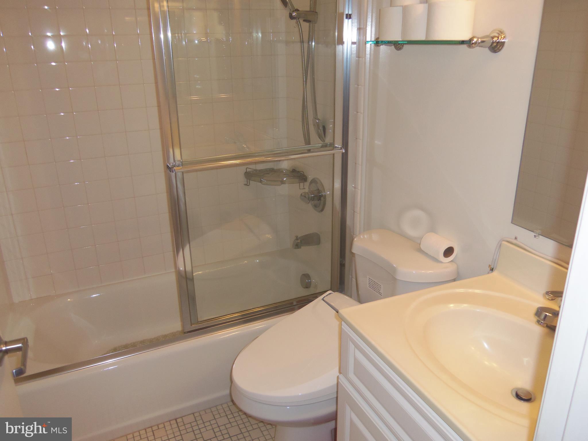 LEISURE WORLD - Residential