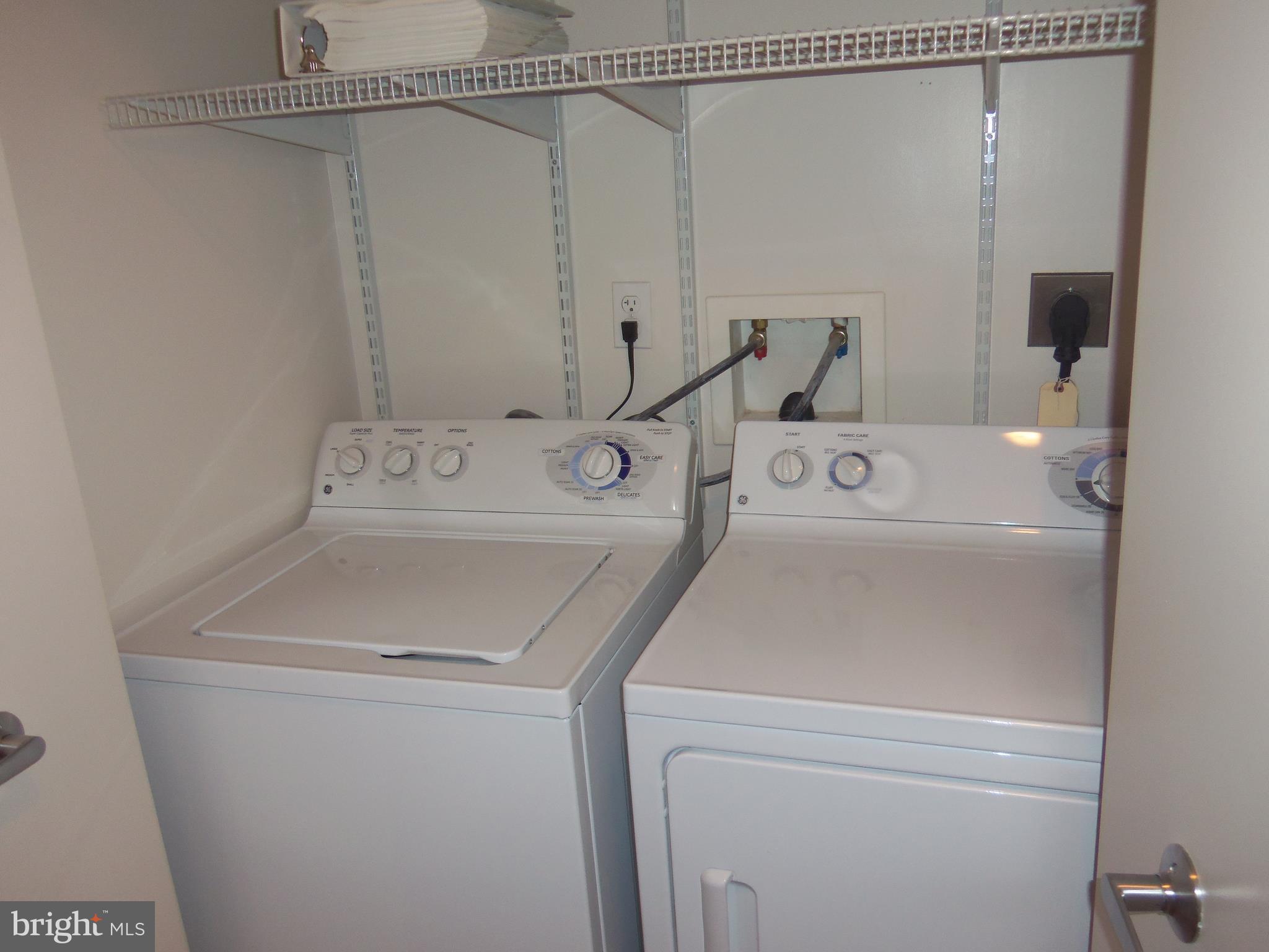 LEISURE WORLD - Residential