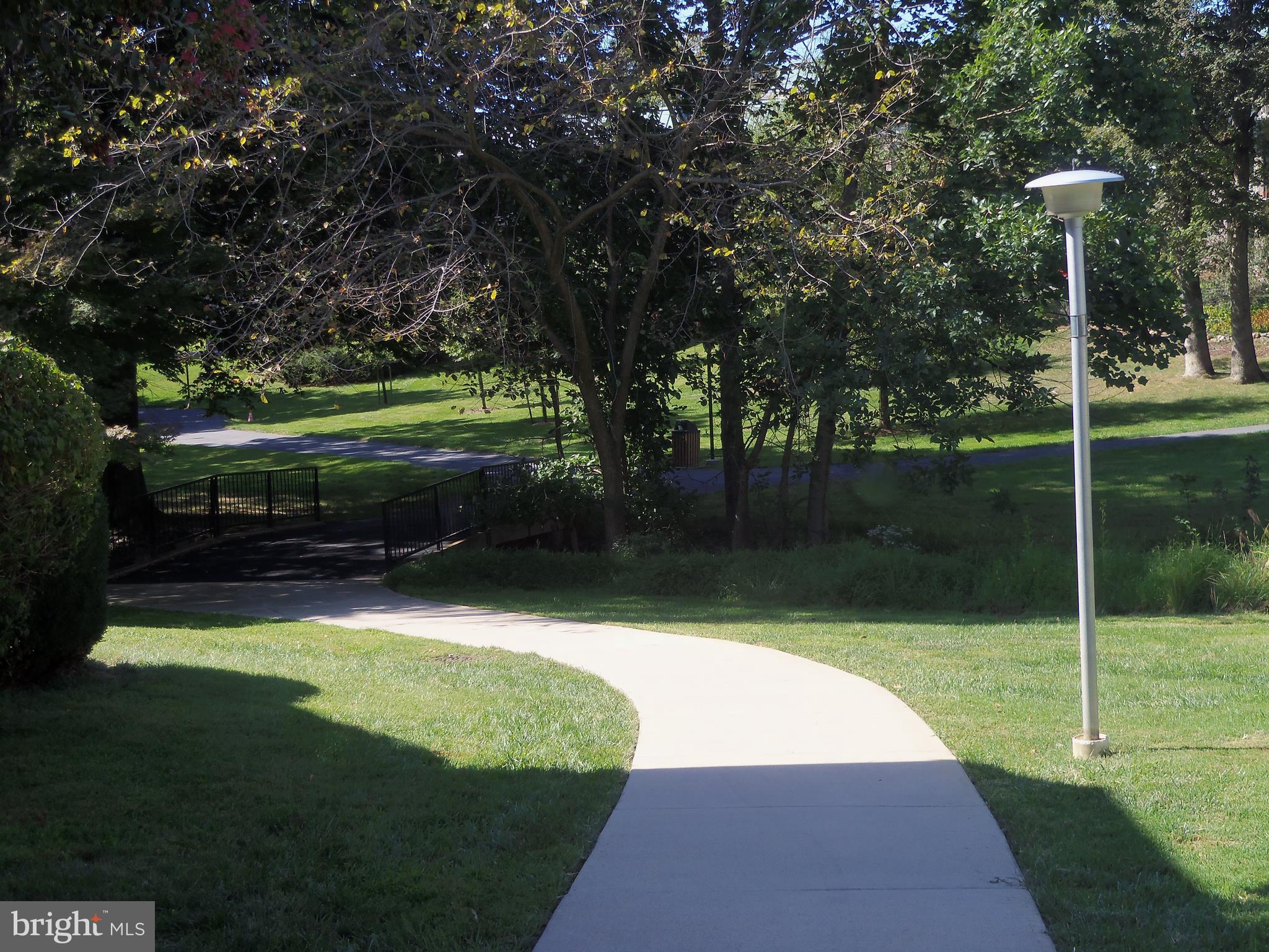 LEISURE WORLD - Residential
