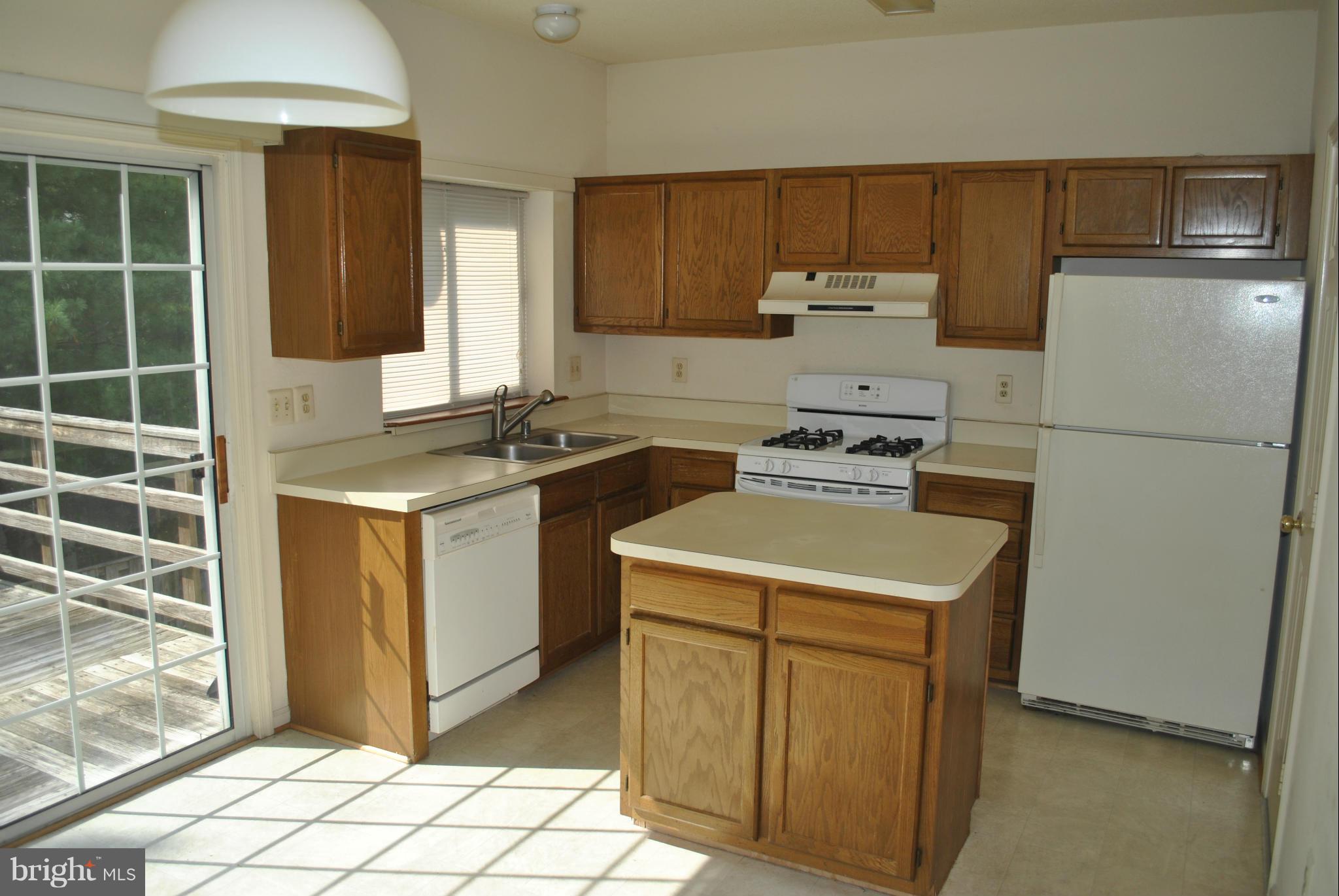 WOODSTONE - Residential Lease
