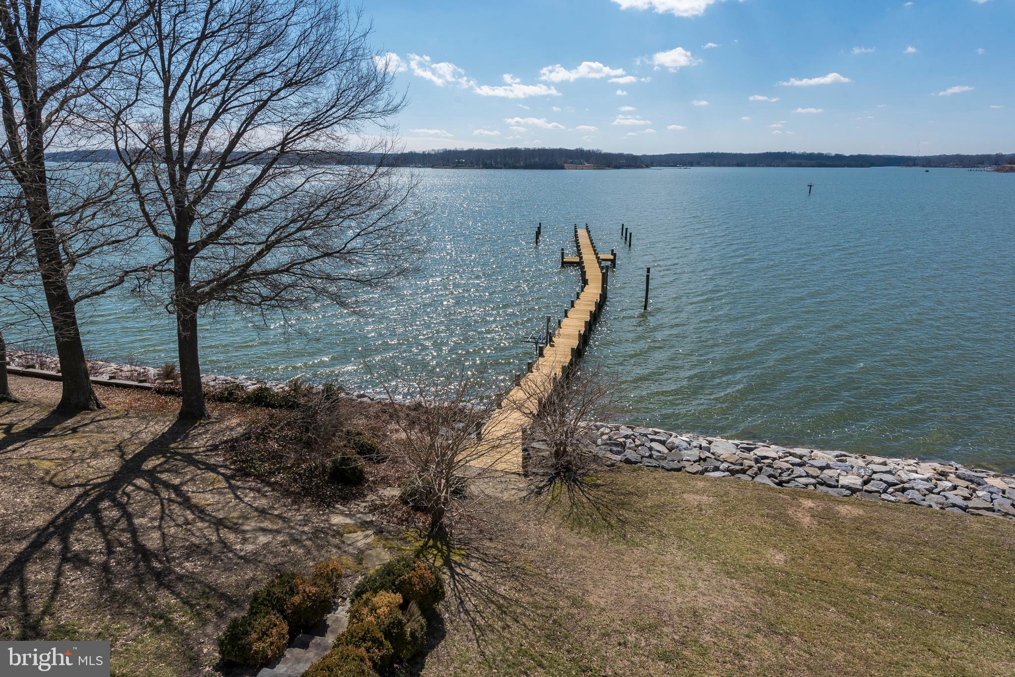 MELVIN POINT - Residential