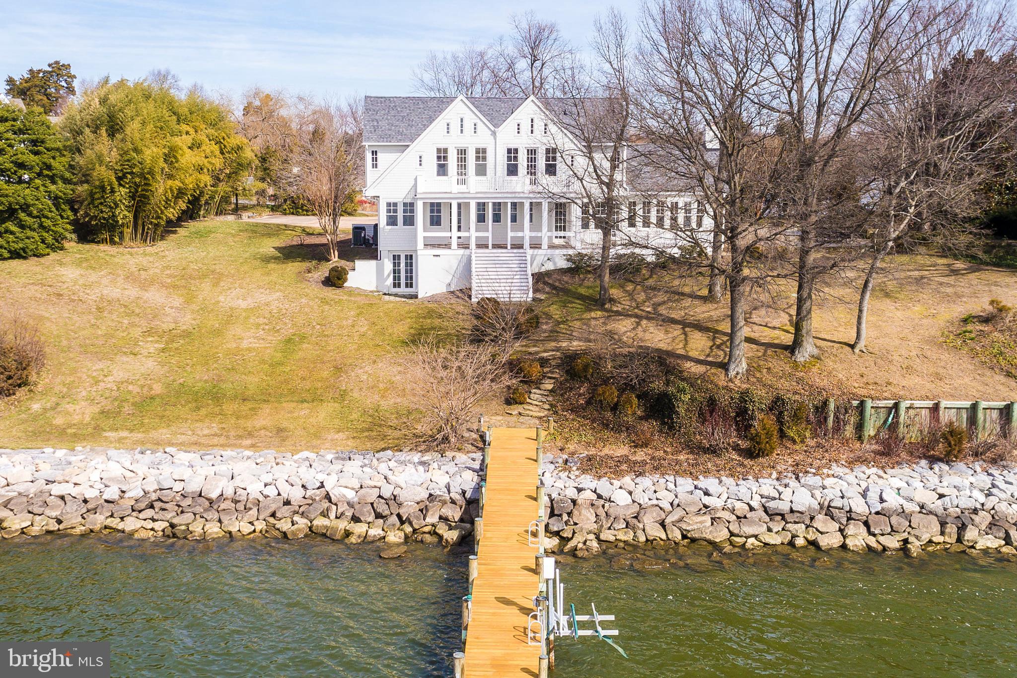 MELVIN POINT - Residential