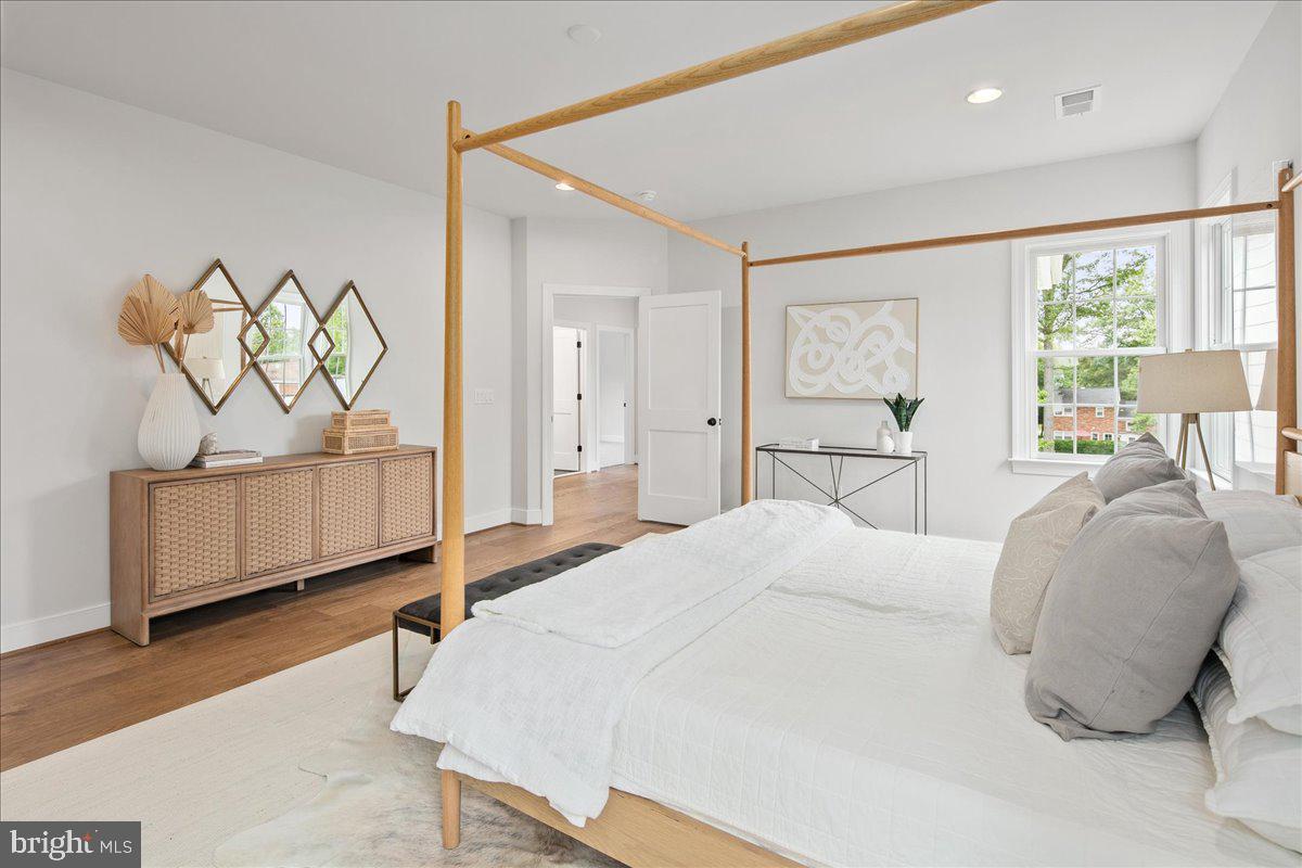 OAKWOOD - Residential