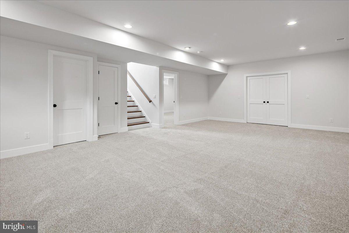 OAKWOOD - Residential