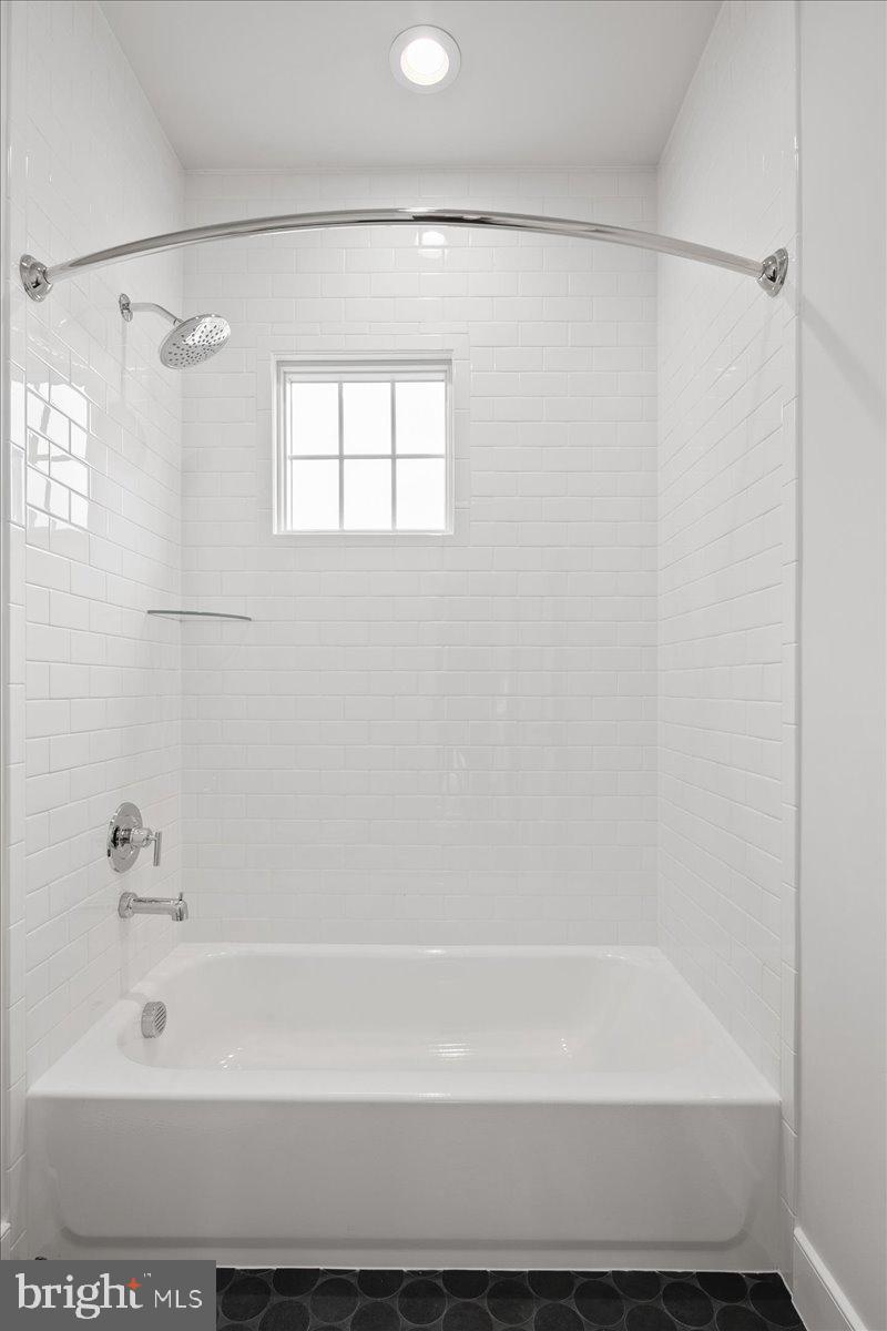 OAKWOOD - Residential