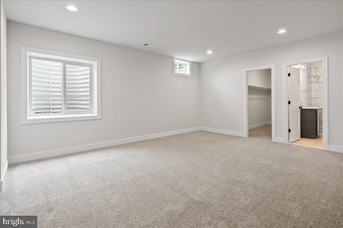 OAKWOOD - Residential