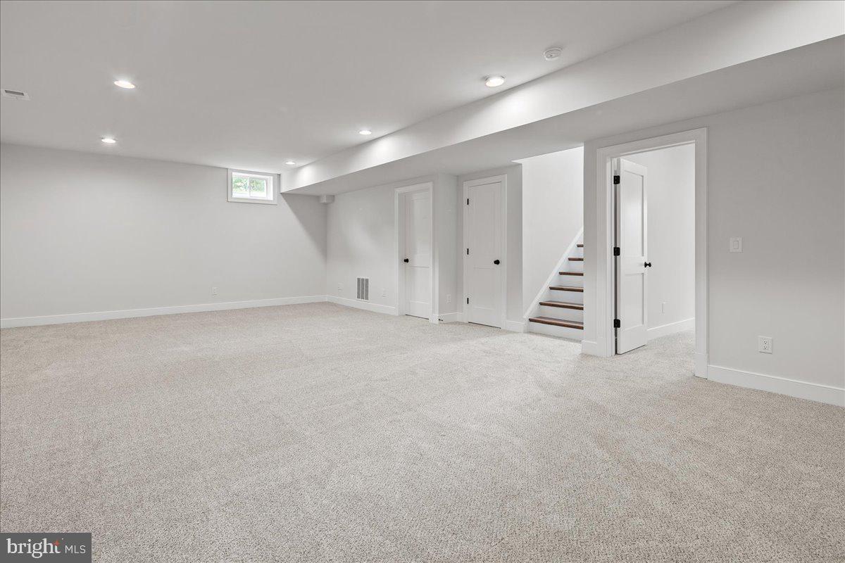 OAKWOOD - Residential