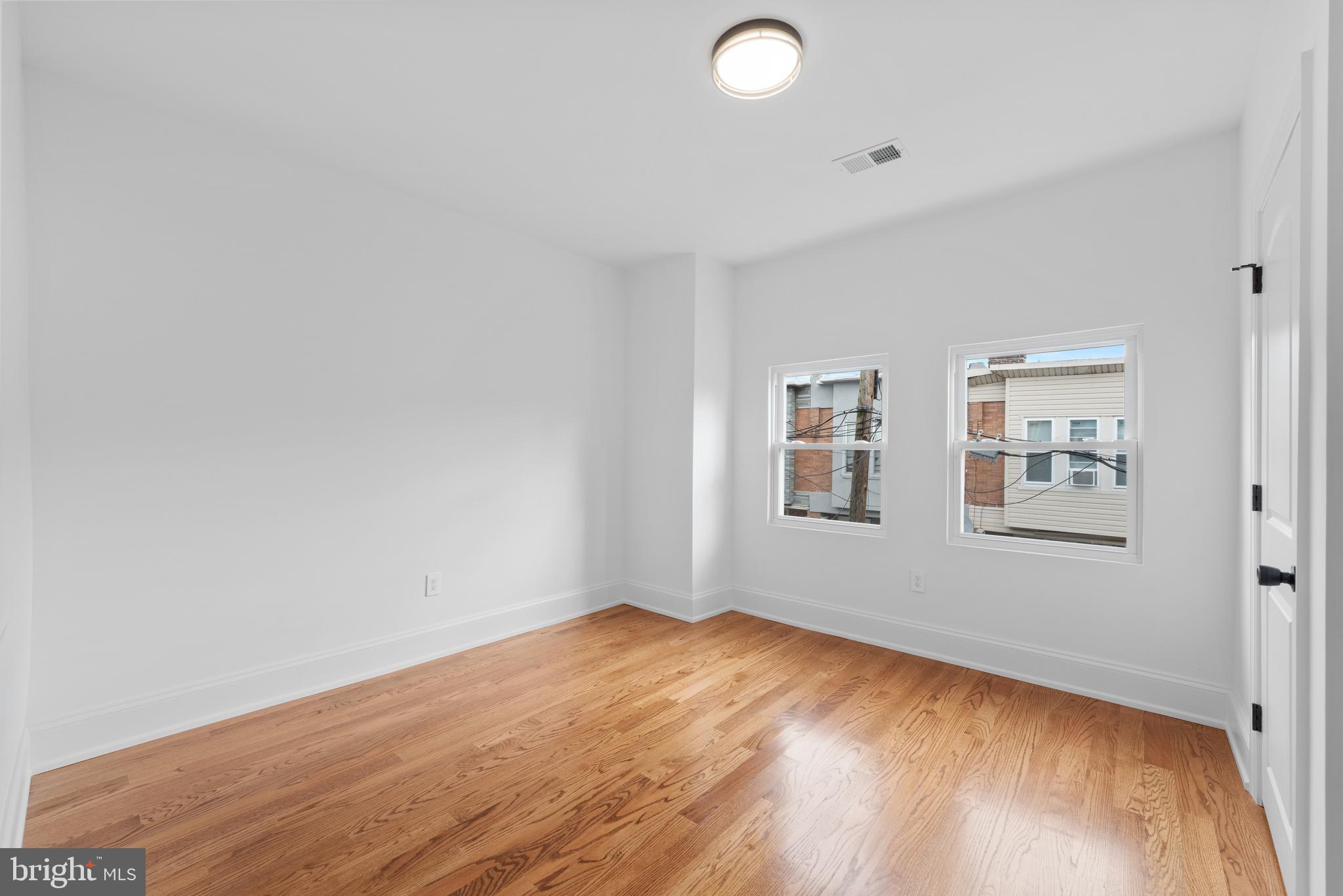 GIRARD ESTATES - Residential