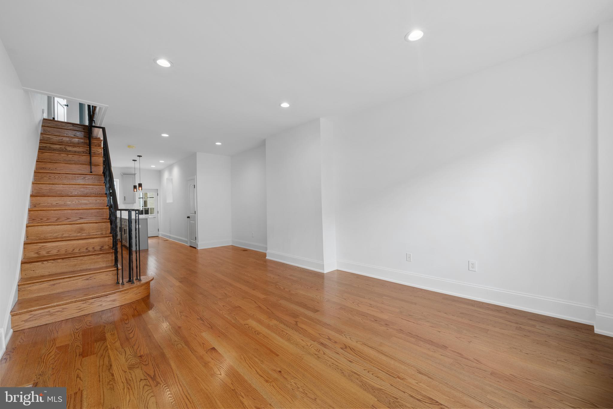 2240 S BONSALL STREET