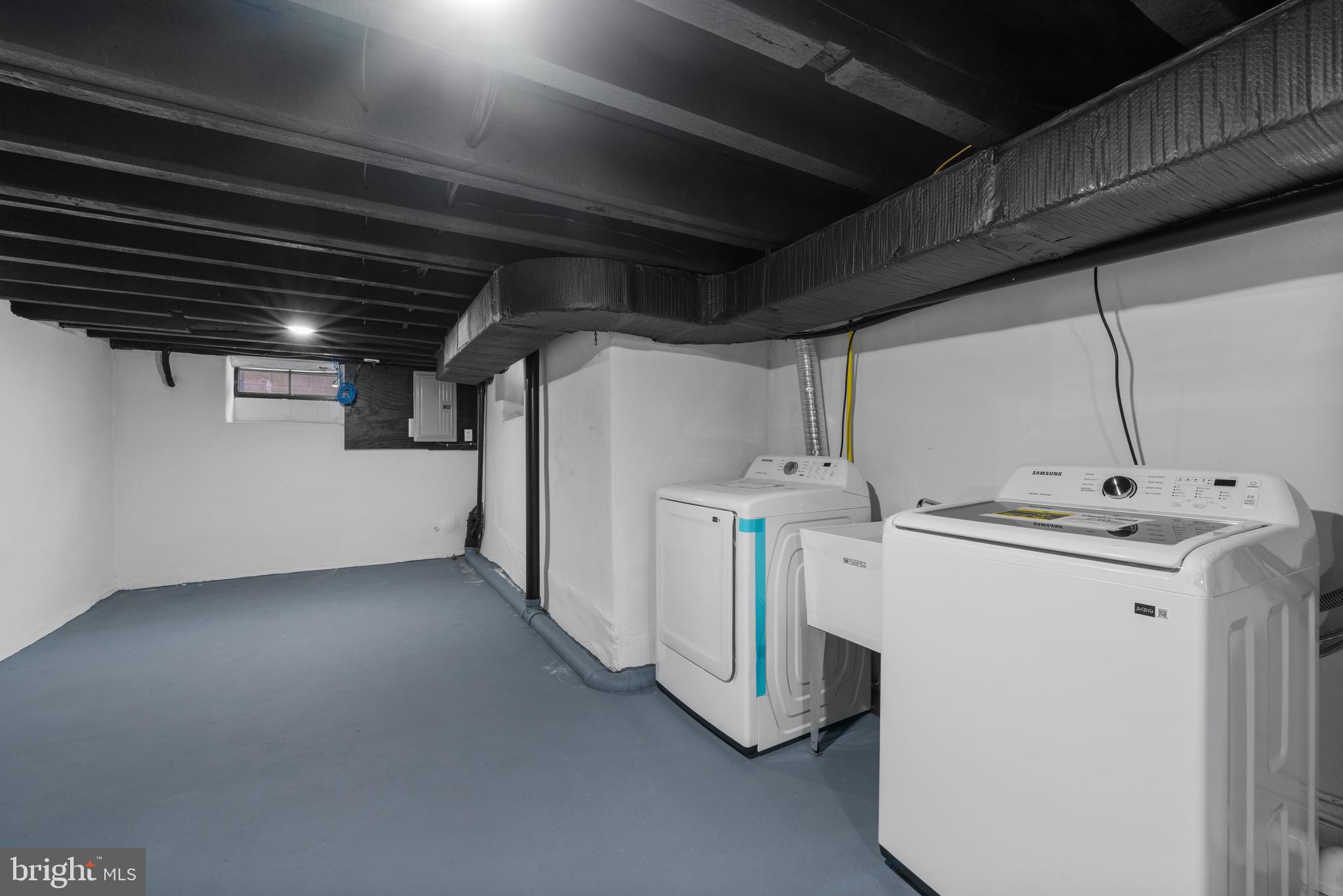 GIRARD ESTATES - Residential