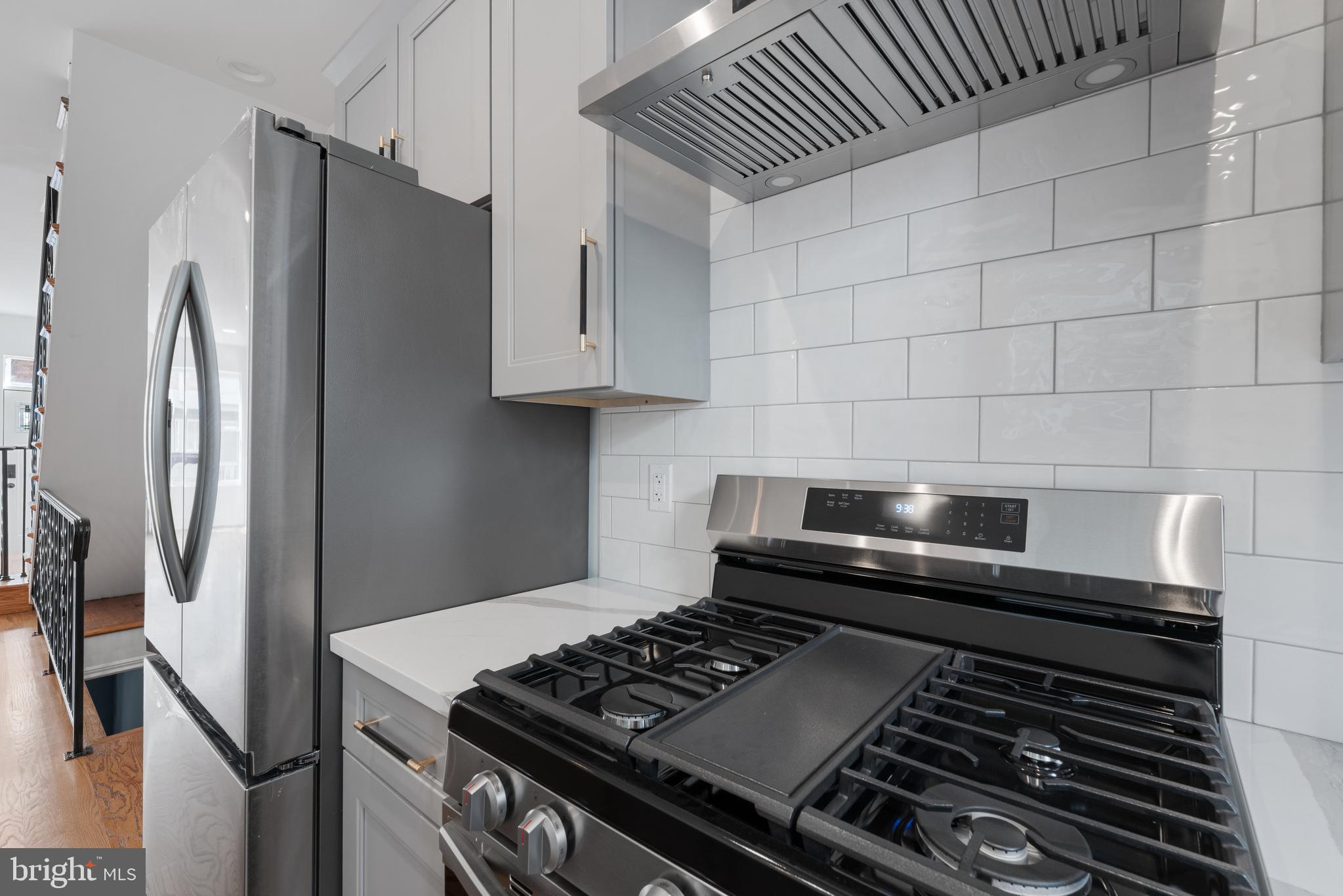 GIRARD ESTATES - Residential