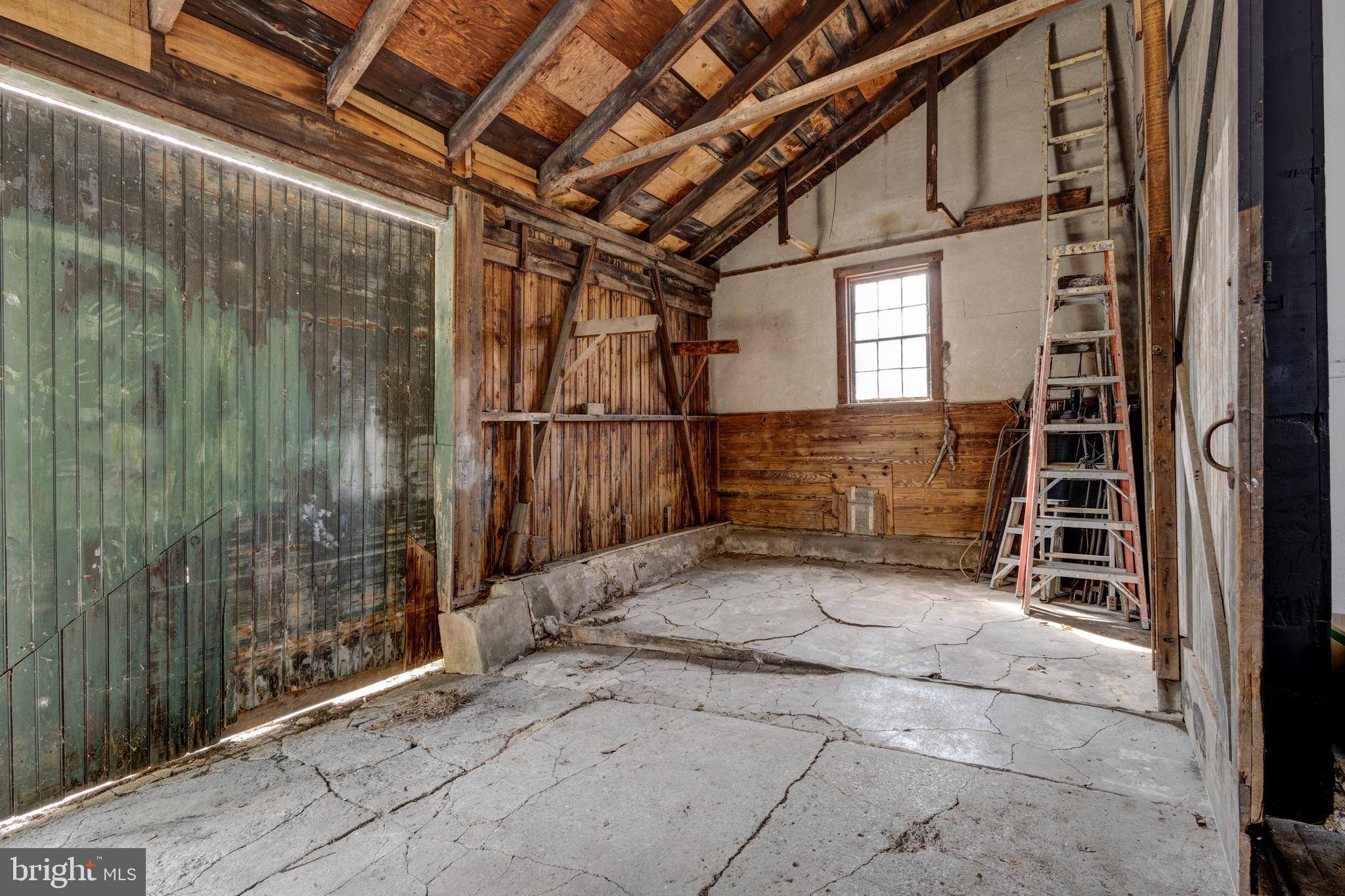 ELLIGER PARK - Residential