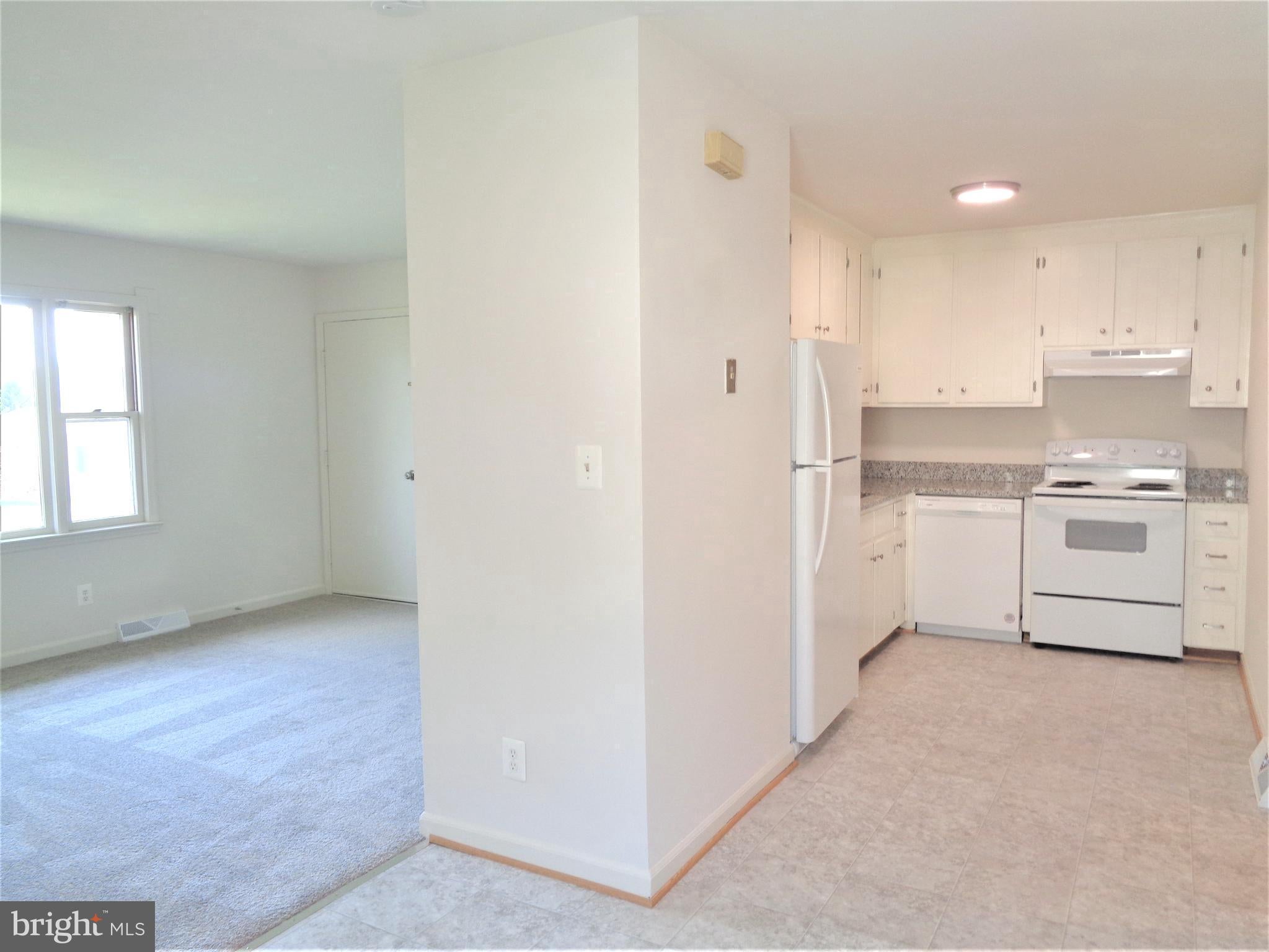 1807 MEADOW DRIVE