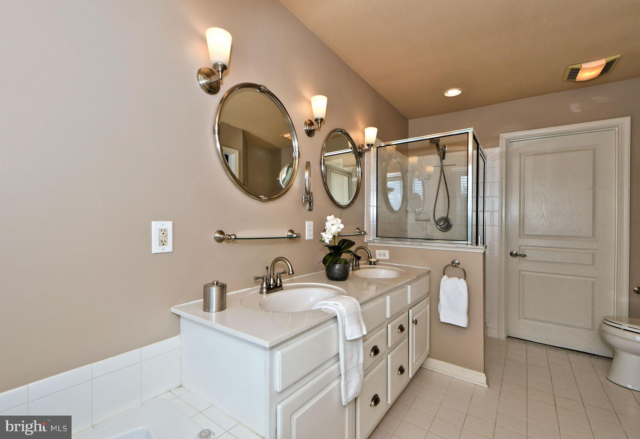 DOYLESTOWN STATION - Residential