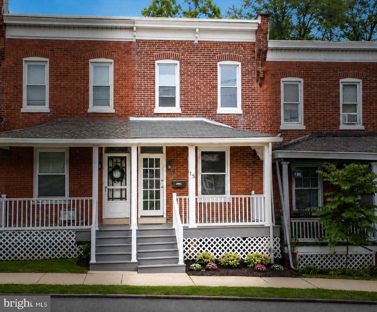 15 FRANKLIN AVENUE