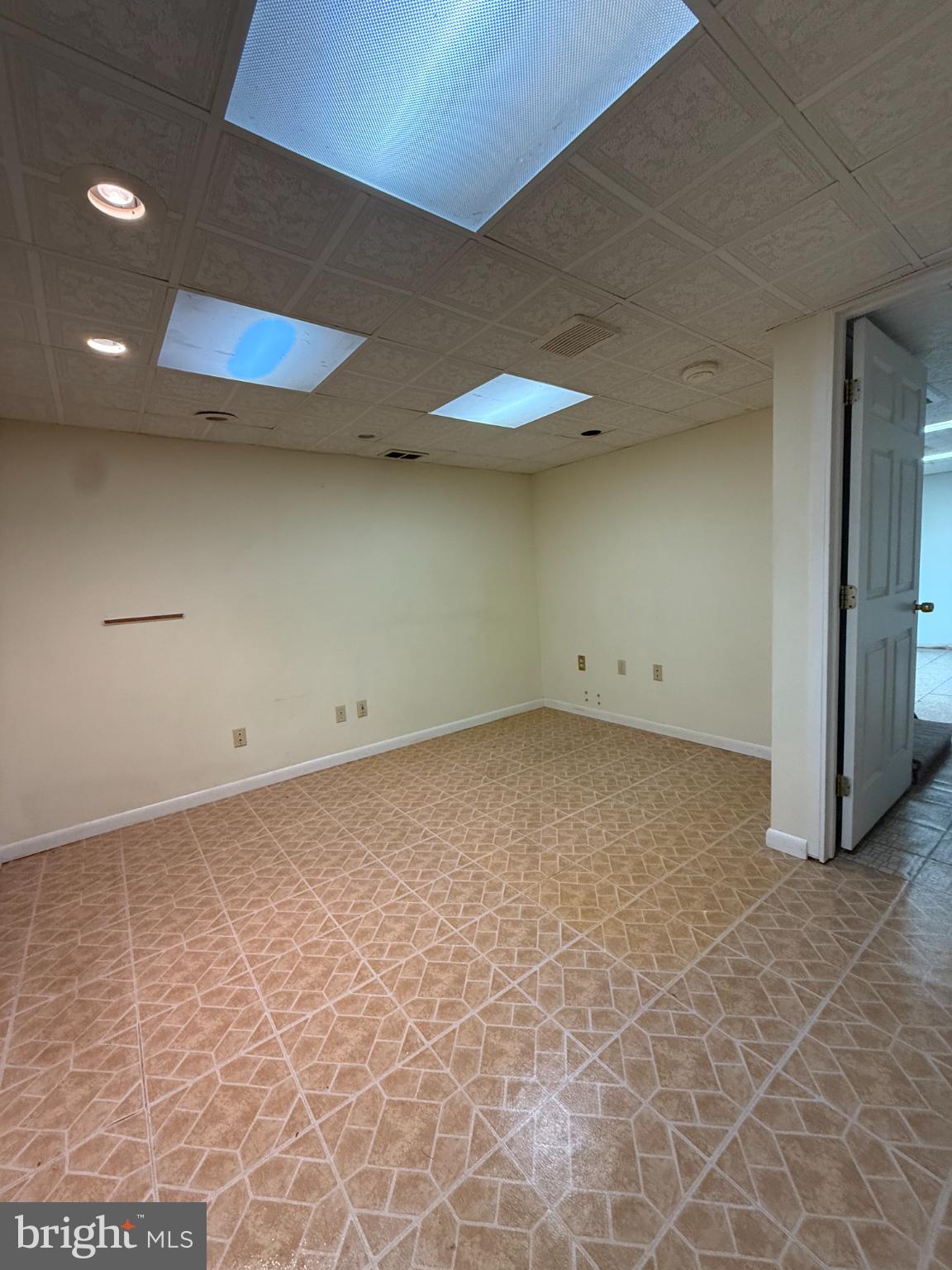 WILLOW GROVE - Residential