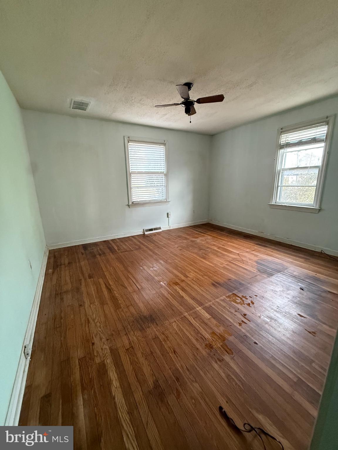 WILLOW GROVE - Residential