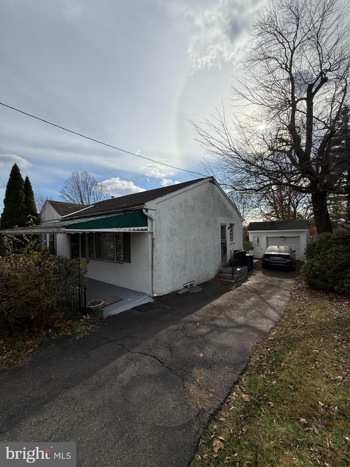 WILLOW GROVE - Residential