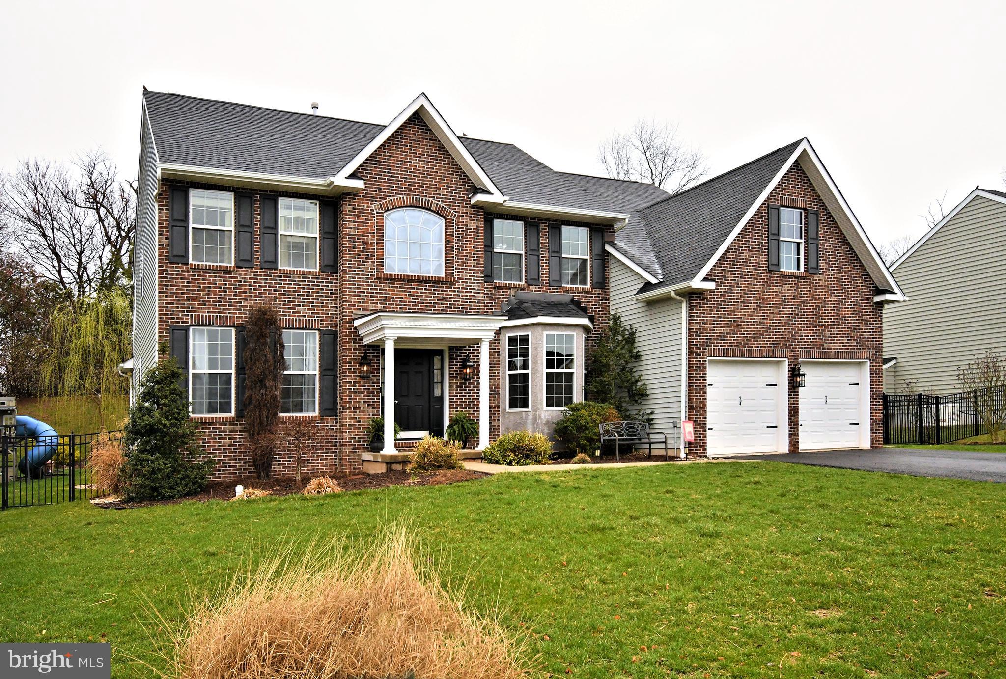 MACOBY RUN - Residential