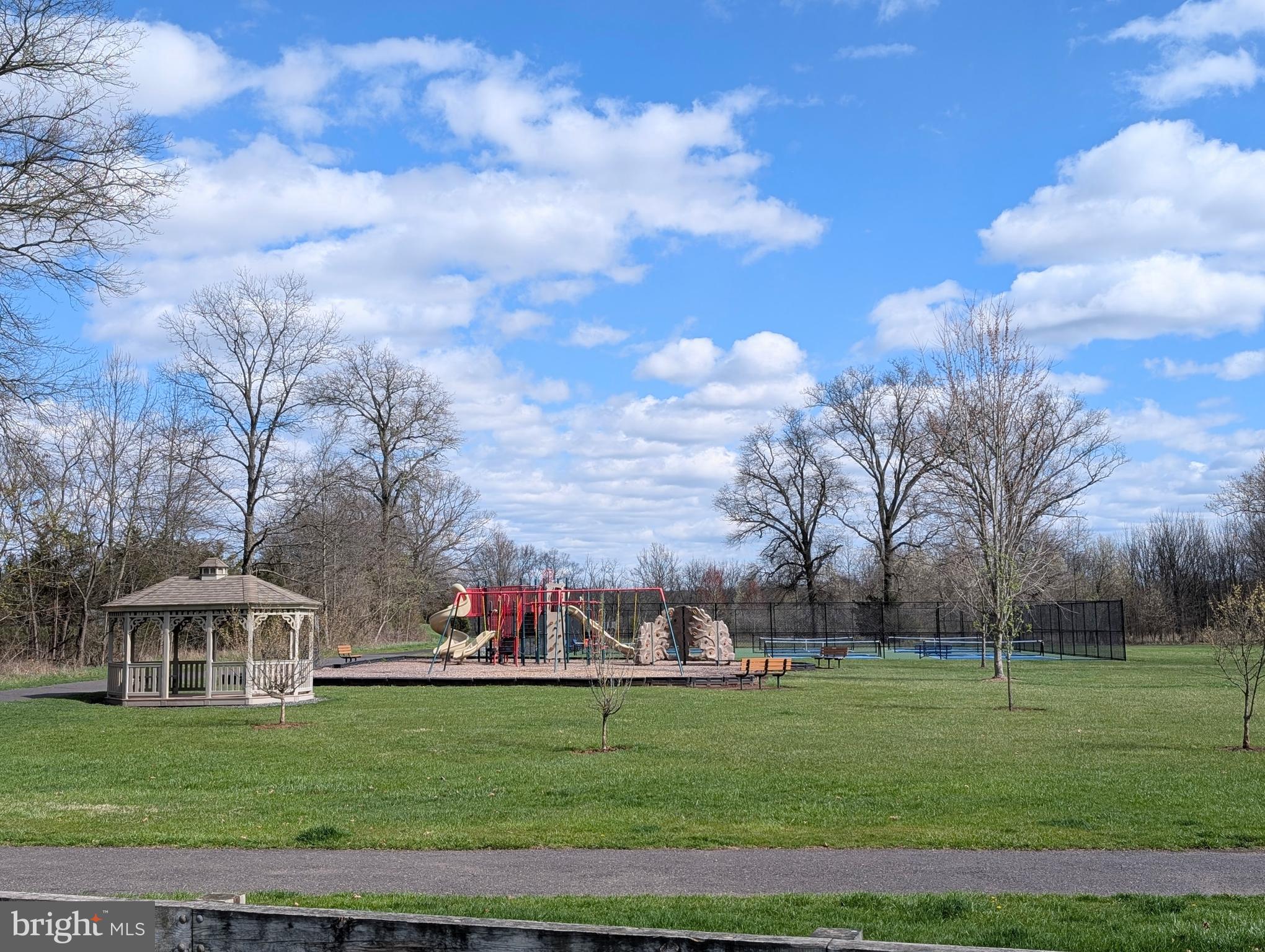 MACOBY RUN - Residential