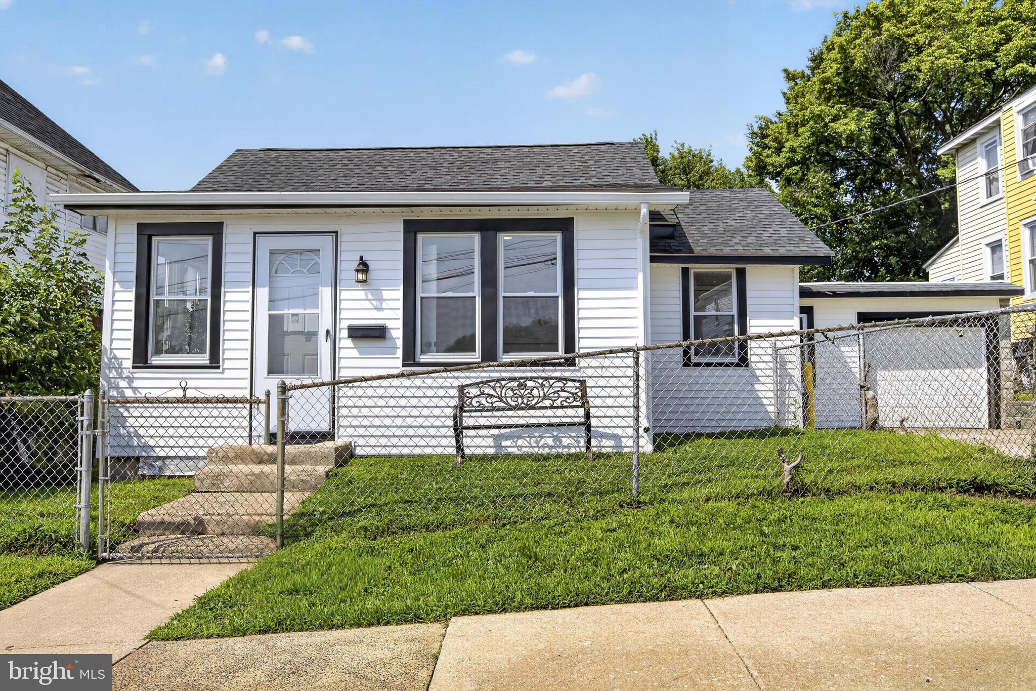 908 PRICE STREET