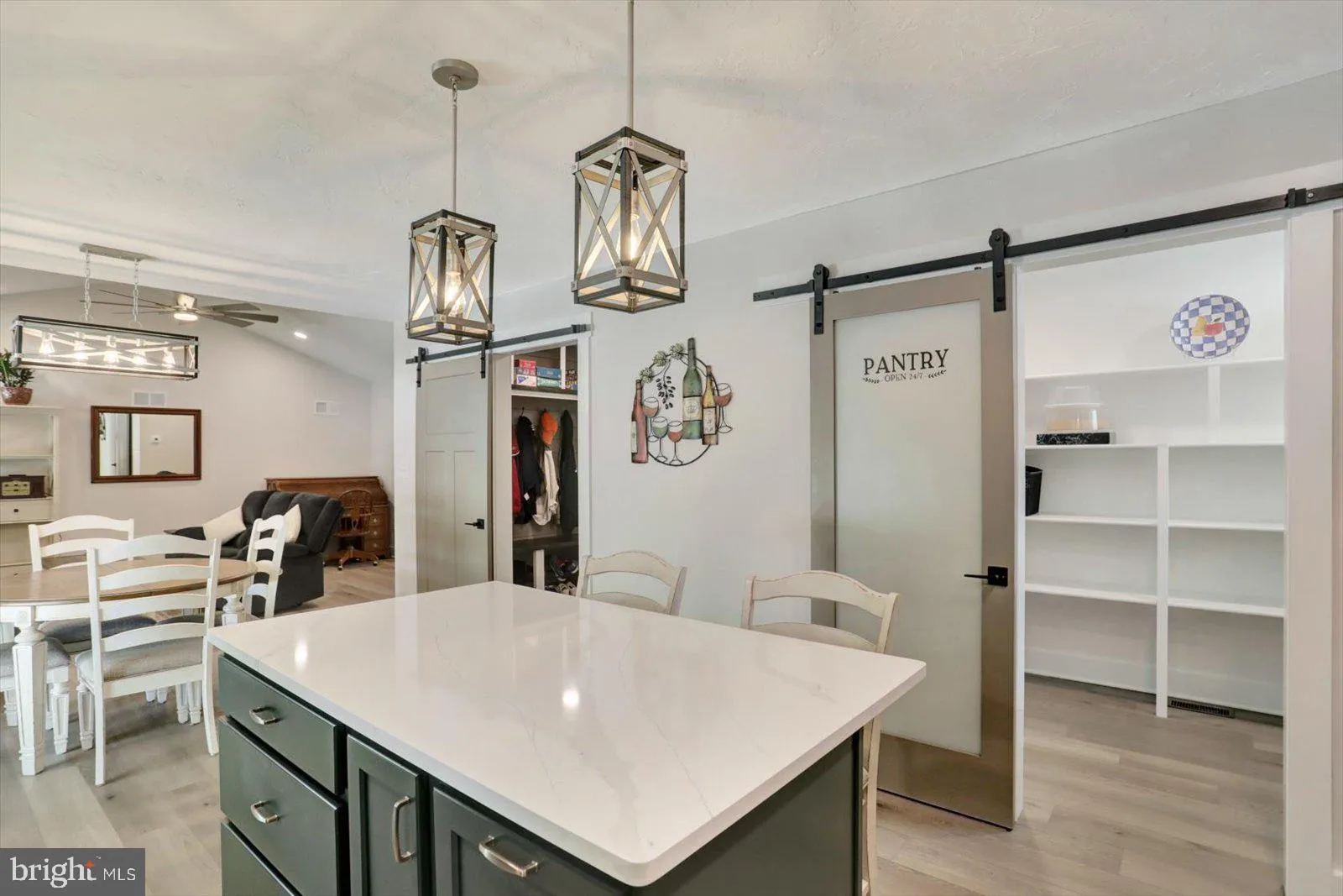 Hanover, Pennsylvania 17331, United States, 3 Bedrooms Bedrooms, ,2 BathroomsBathrooms,Residential,Pending,134413