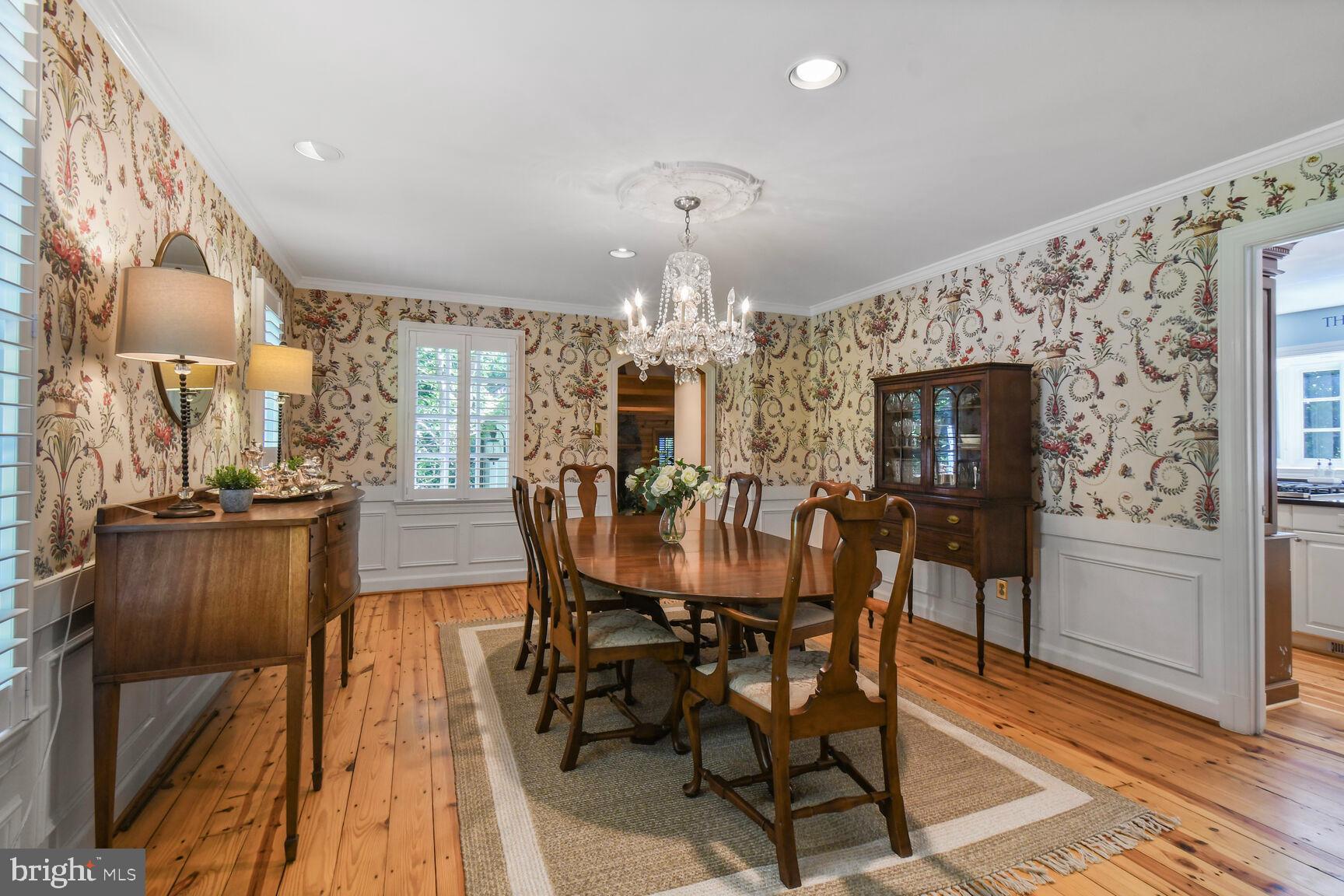 POTOMAC OUTSIDE - Residential