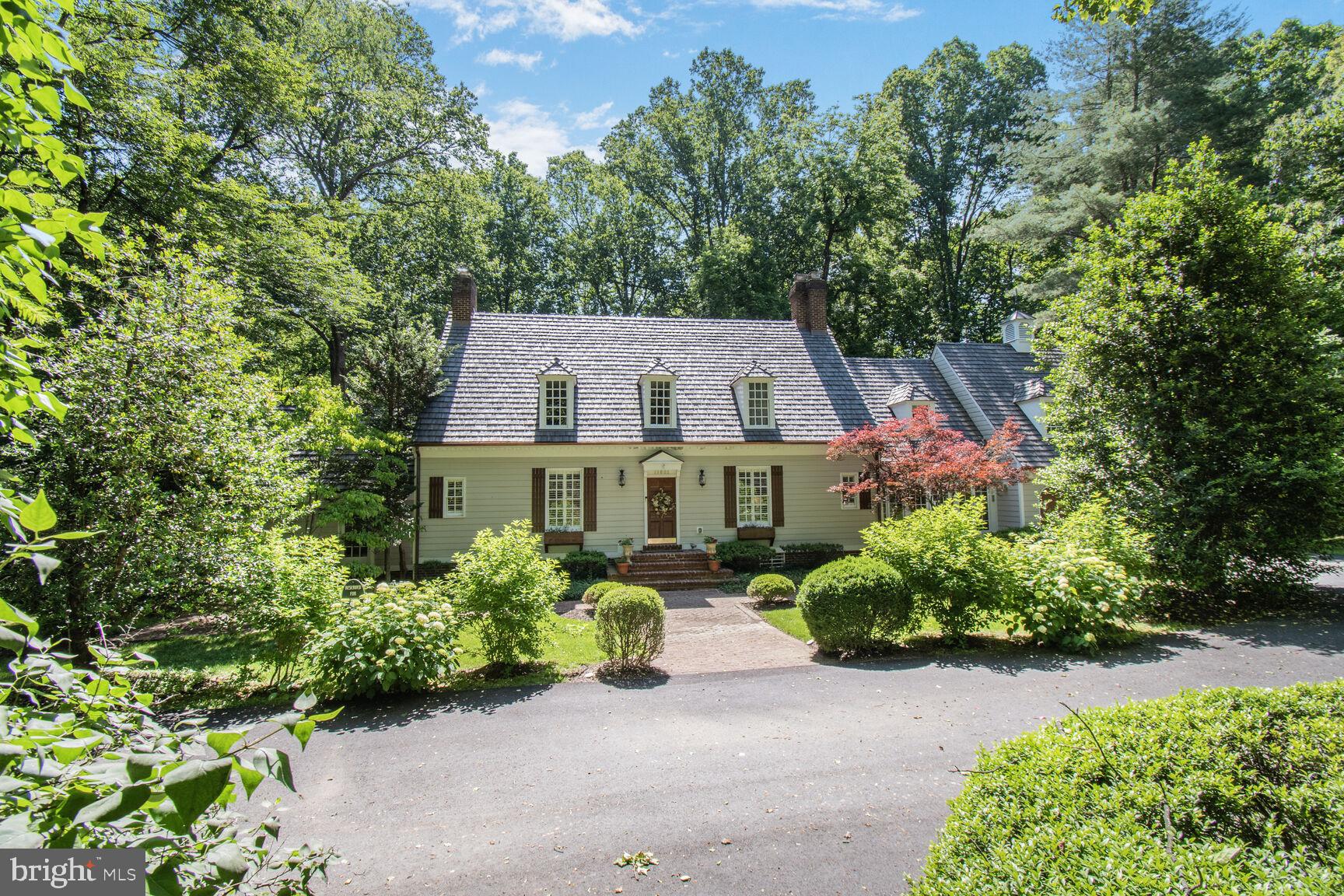 POTOMAC OUTSIDE - Residential