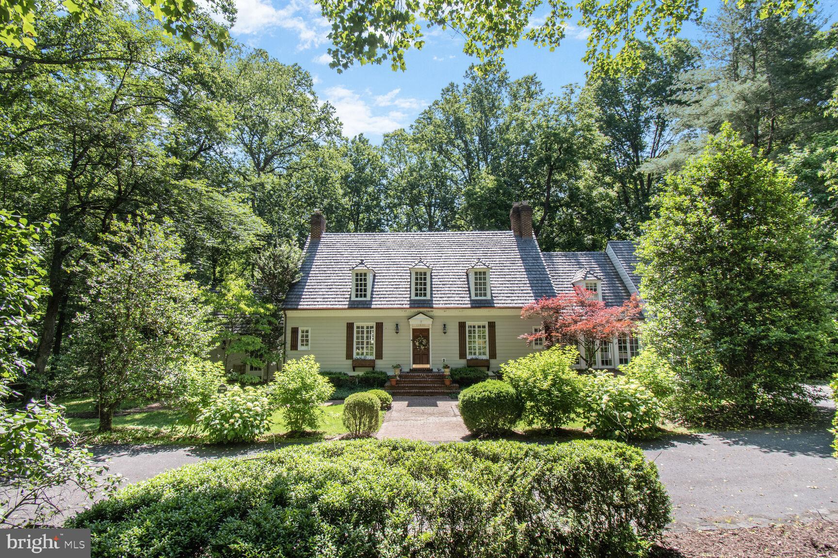 POTOMAC OUTSIDE - Residential