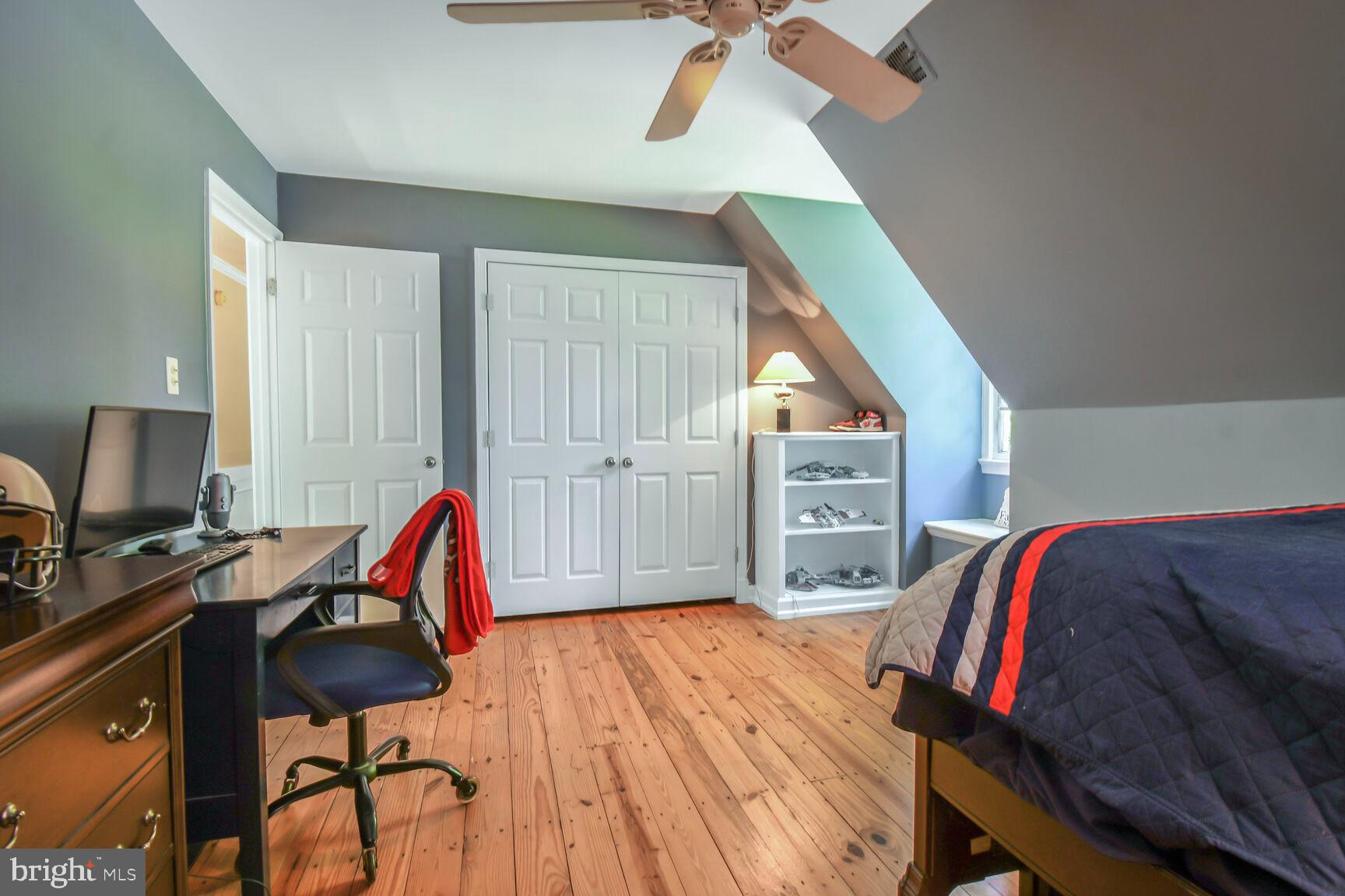 POTOMAC OUTSIDE - Residential