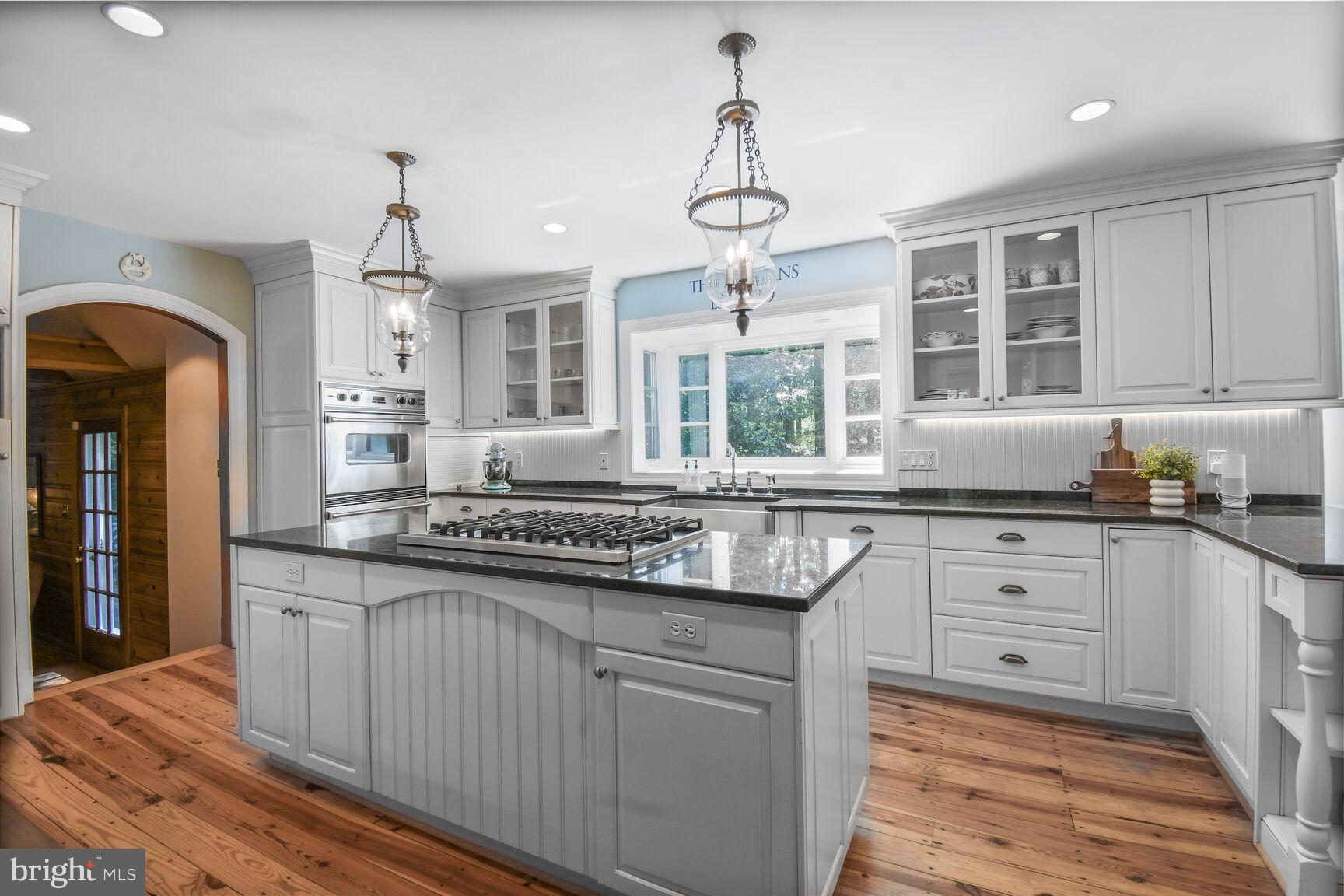 POTOMAC OUTSIDE - Residential