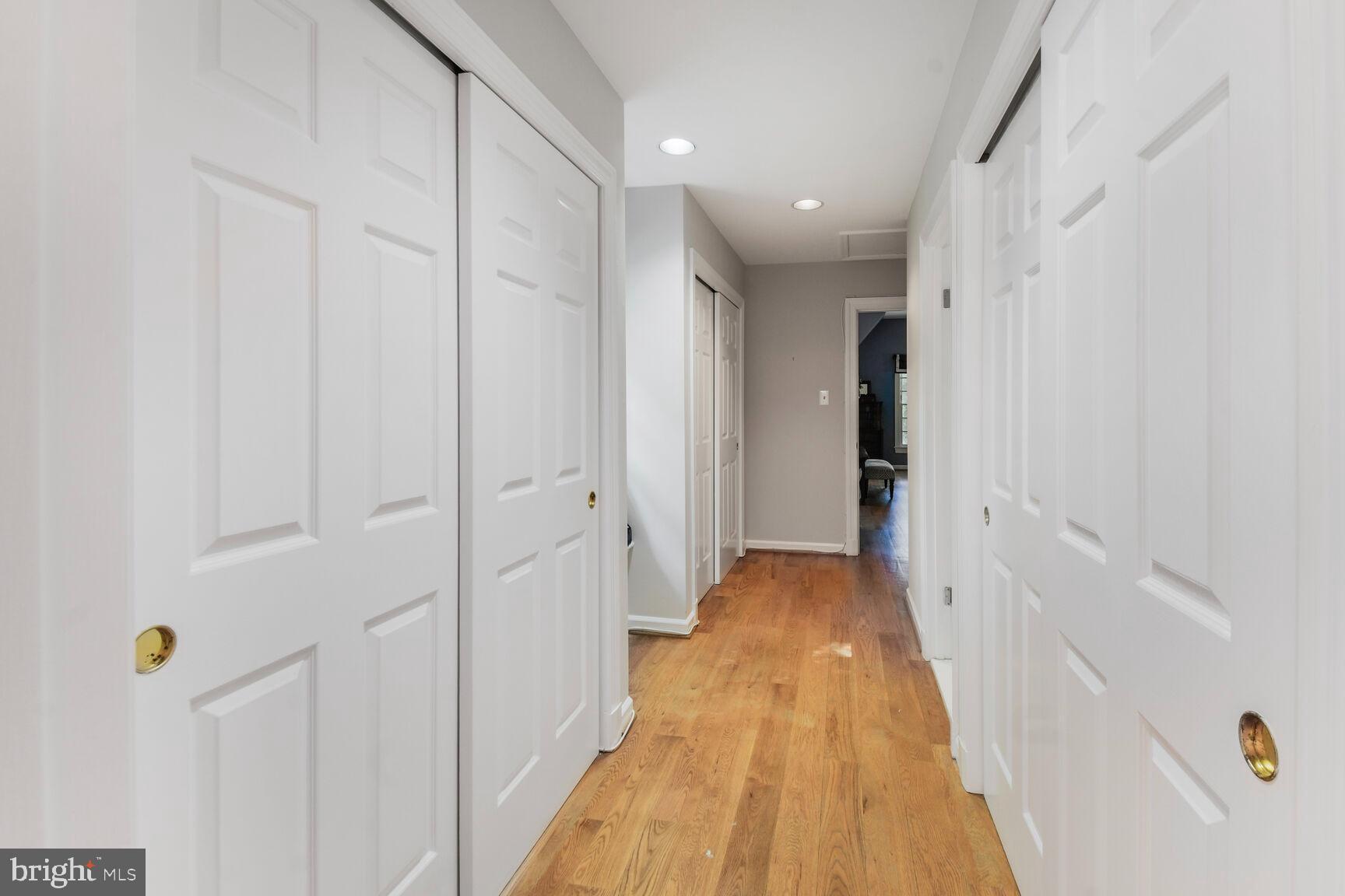 POTOMAC OUTSIDE - Residential