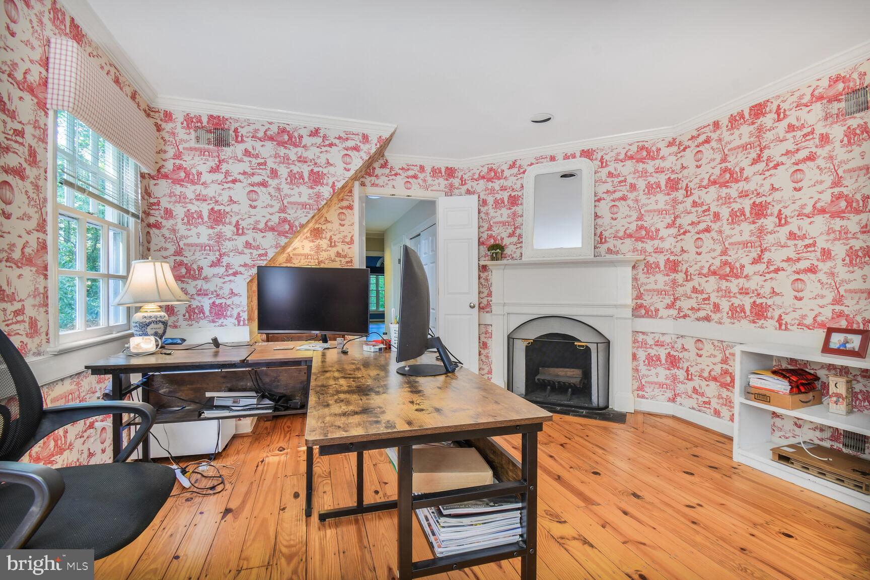 POTOMAC OUTSIDE - Residential