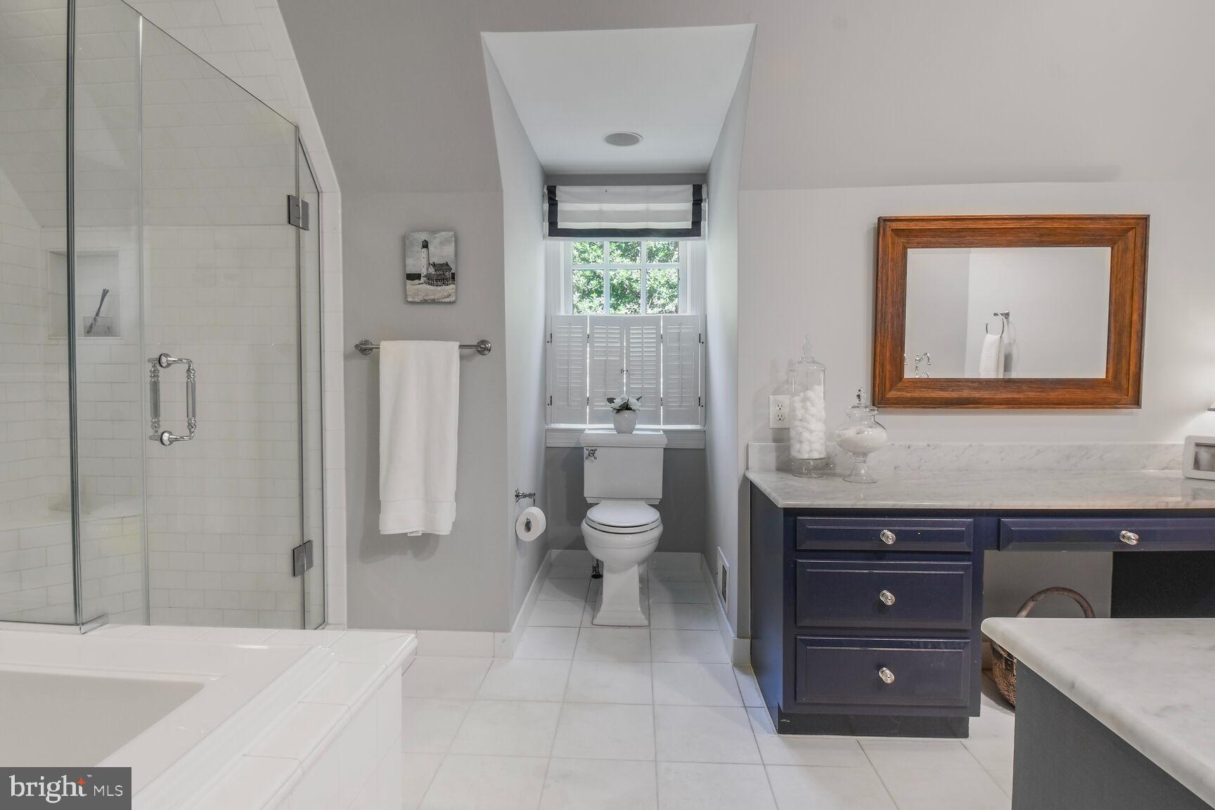 POTOMAC OUTSIDE - Residential