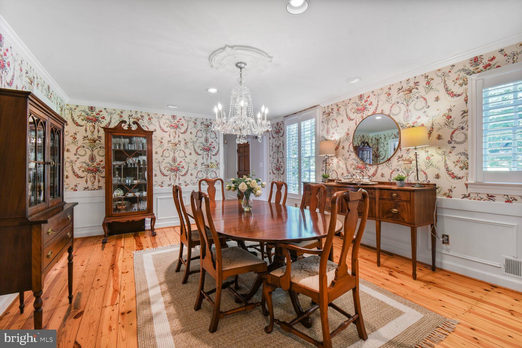 POTOMAC OUTSIDE - Residential