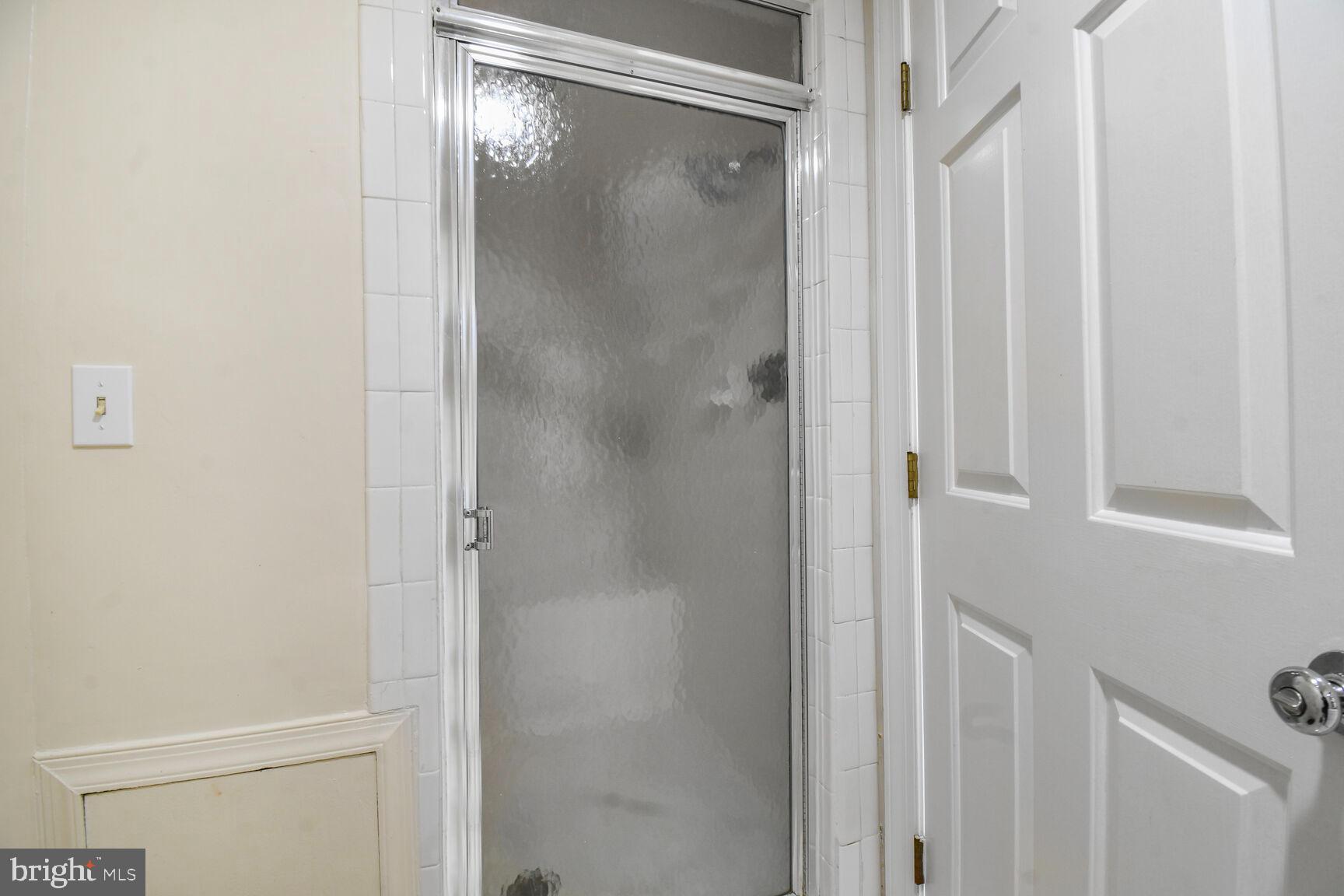 POTOMAC OUTSIDE - Residential