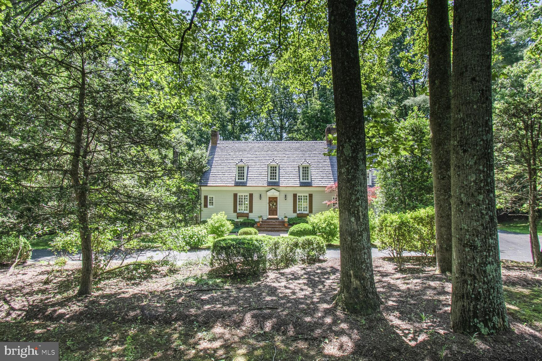 POTOMAC OUTSIDE - Residential