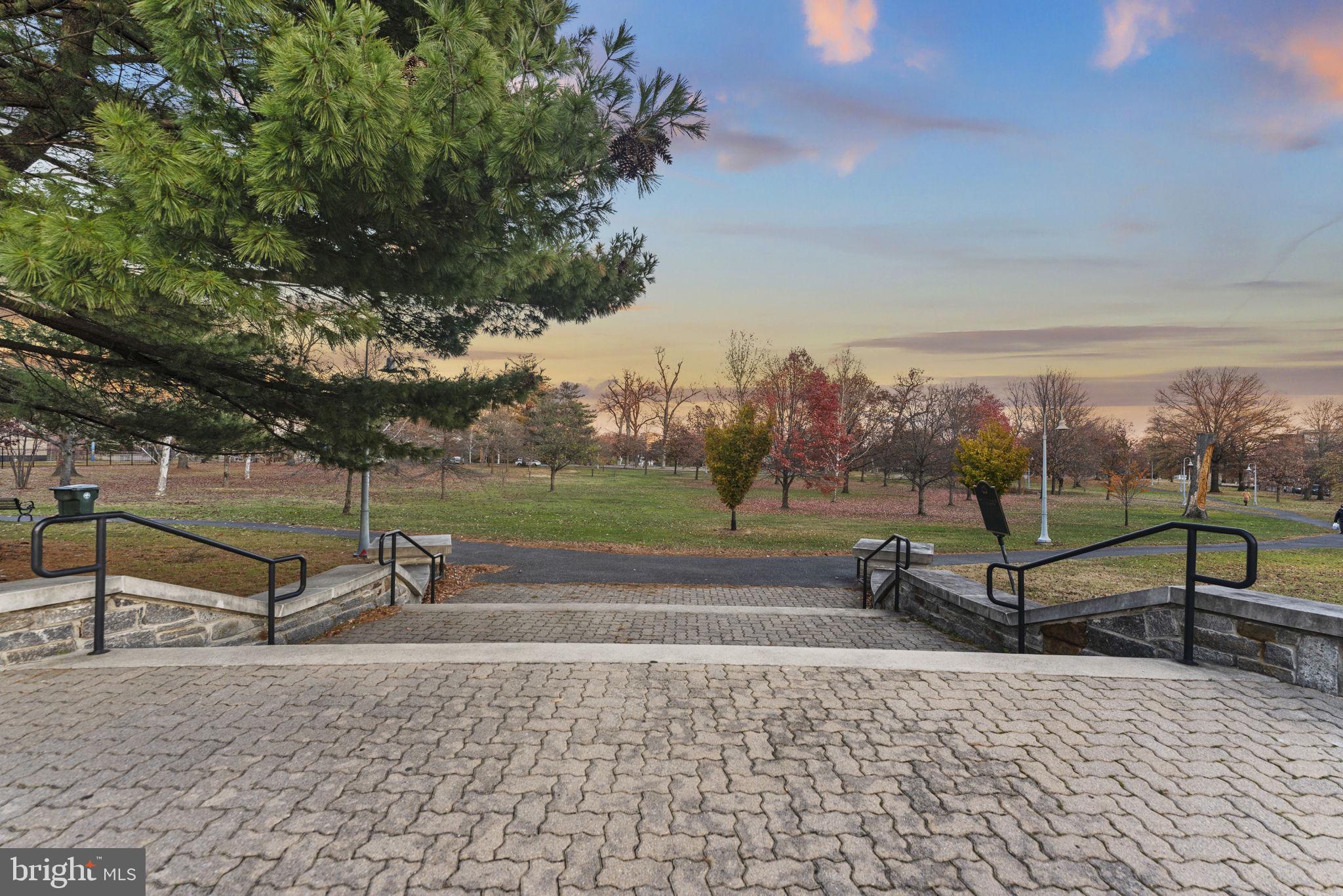 ARORA HILLS - Residential