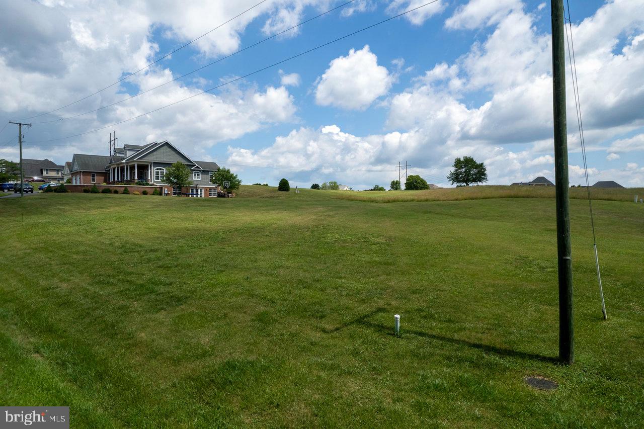 FAIRWAY MANOR - Land