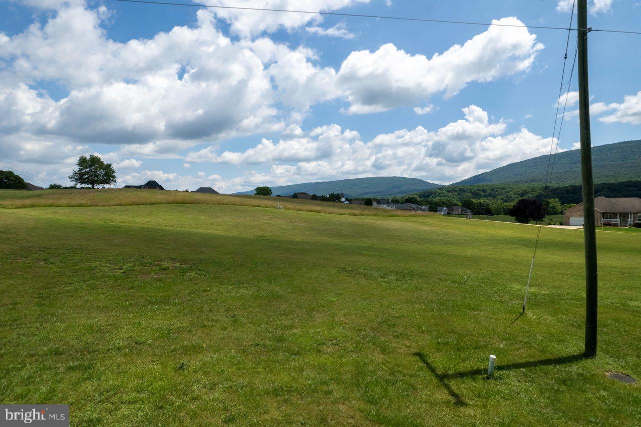 FAIRWAY MANOR - Land