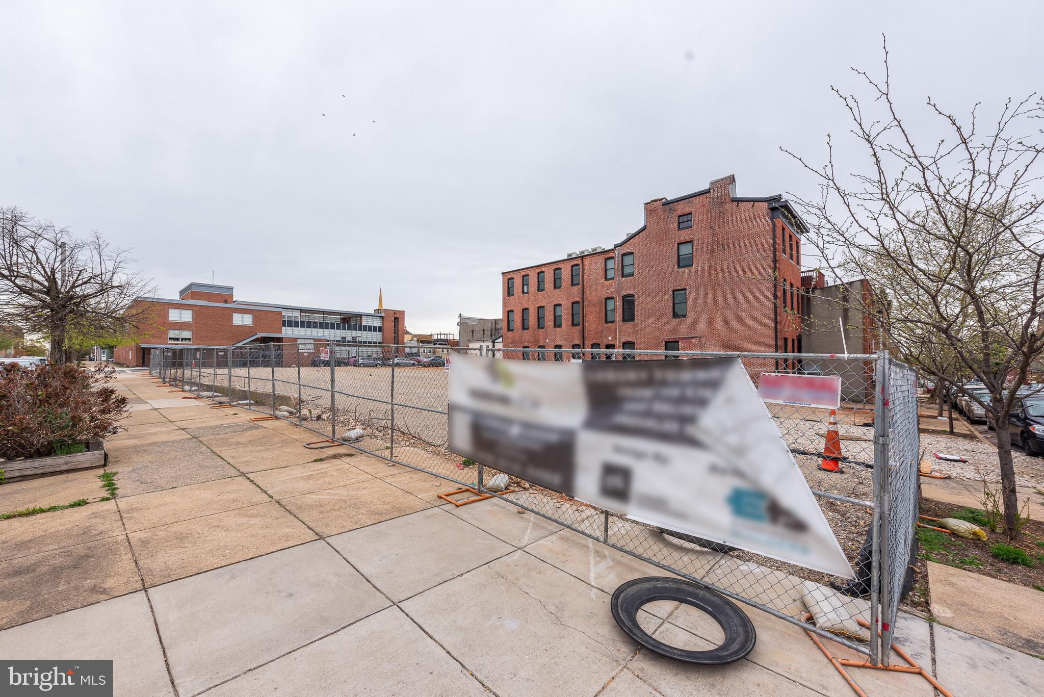 CANTON - Commercial Sale