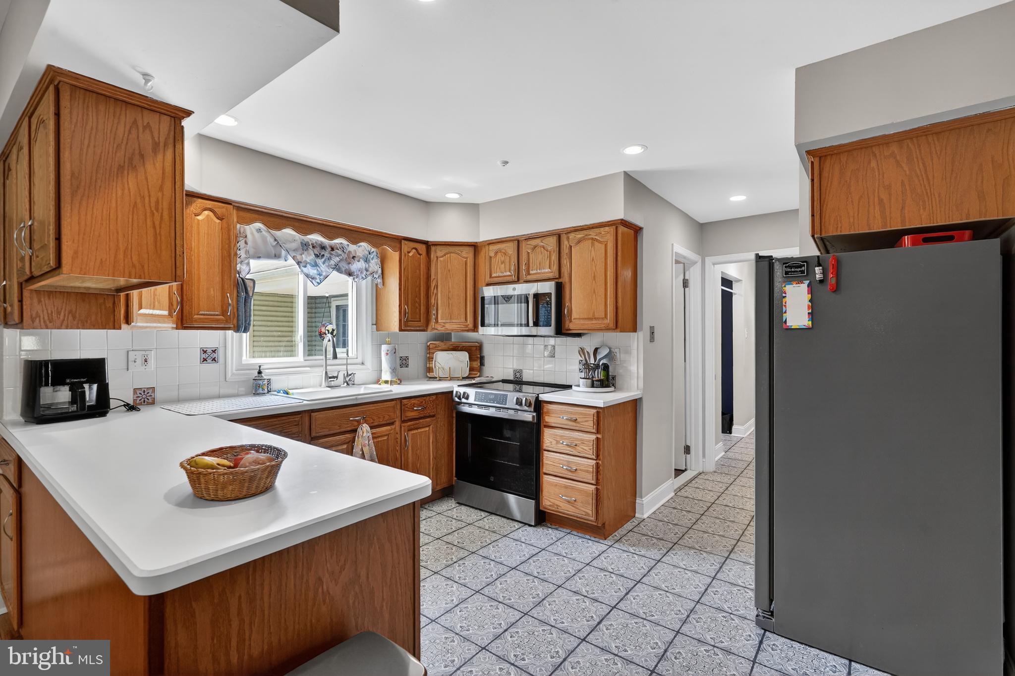 MOUNT EYRE MANOR - Residential