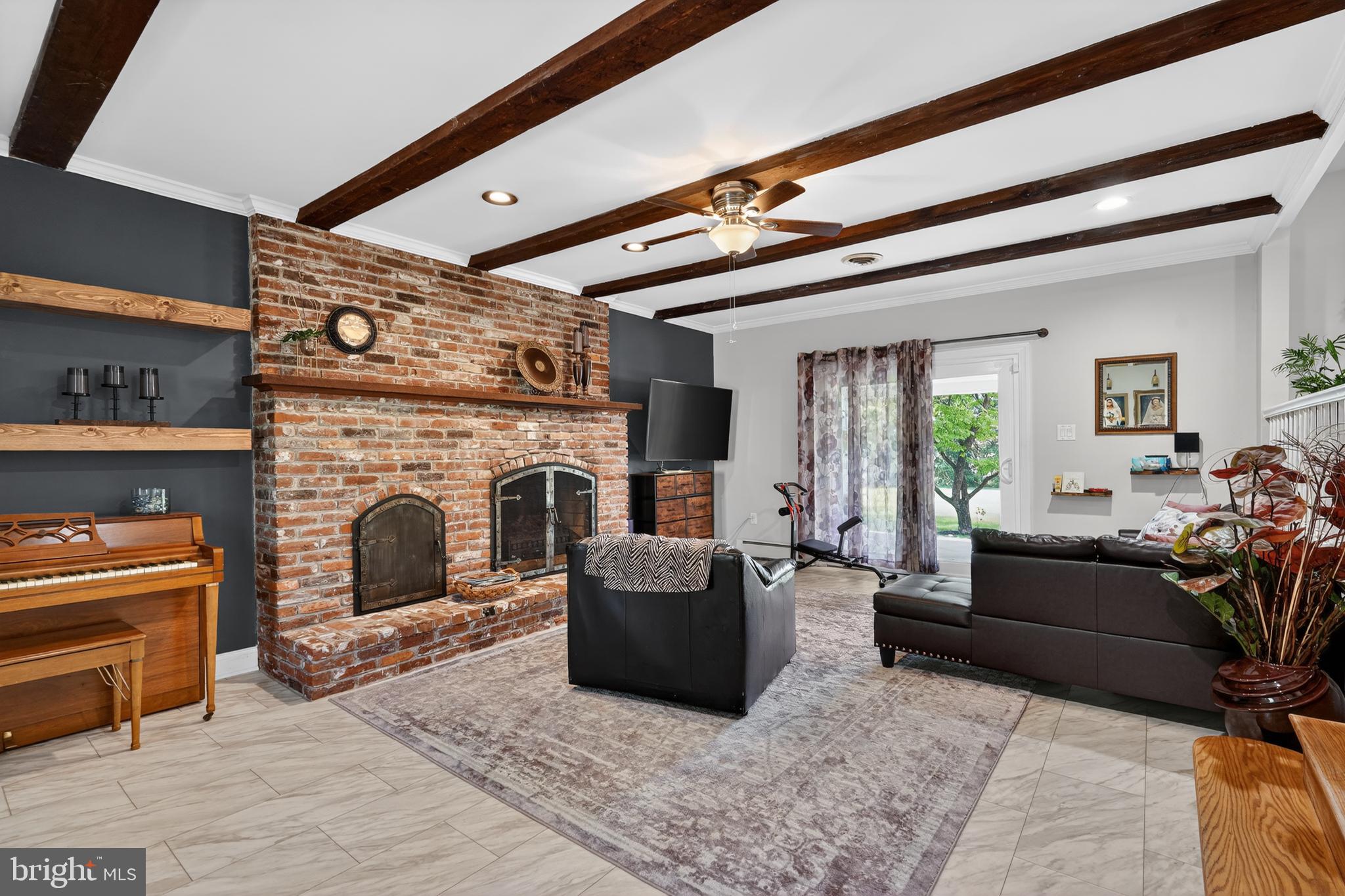113 GLENWOOD DRIVE