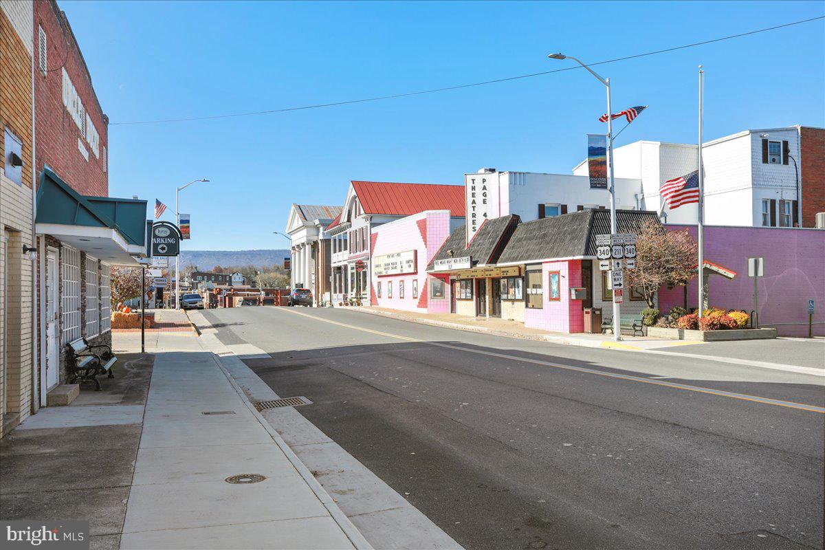 LURAY - Commercial Sale