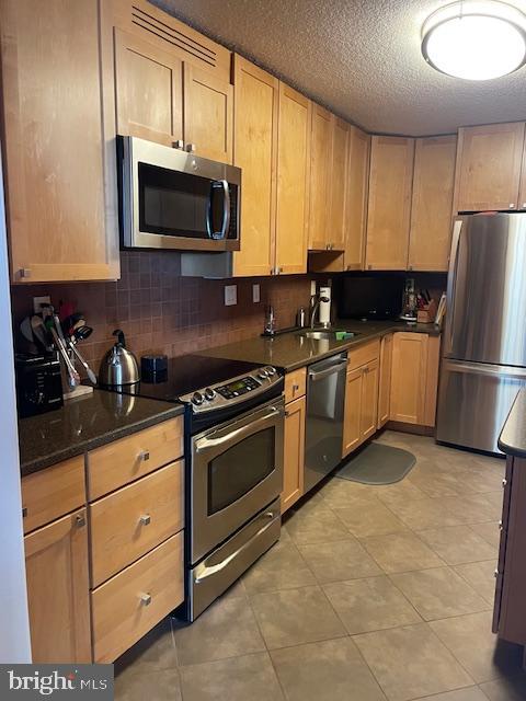 203 YOAKUM PARKWAY 1512