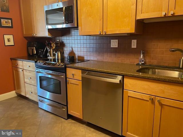 203 YOAKUM PARKWAY 1512