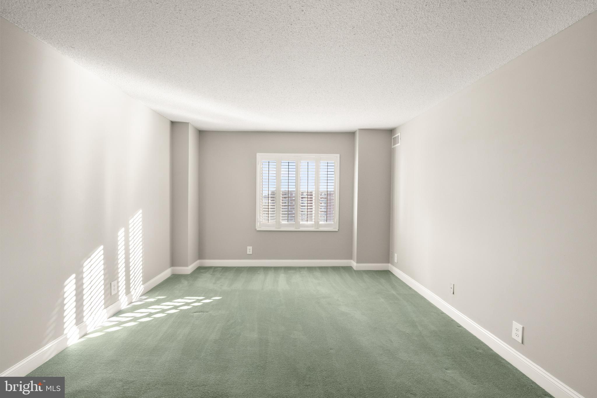 WATERGATE AT LANDMARK - Residential