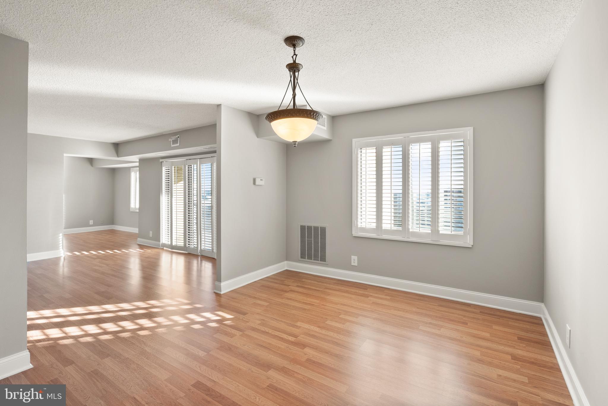 WATERGATE AT LANDMARK - Residential