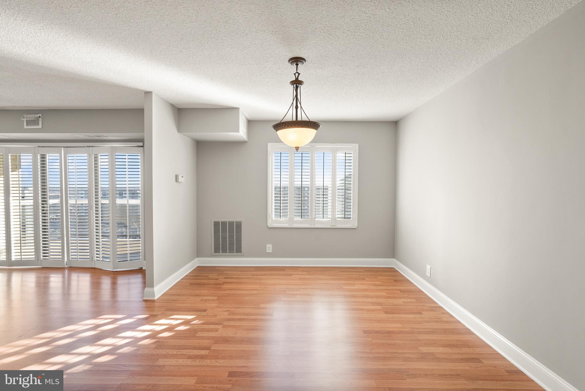 WATERGATE AT LANDMARK - Residential